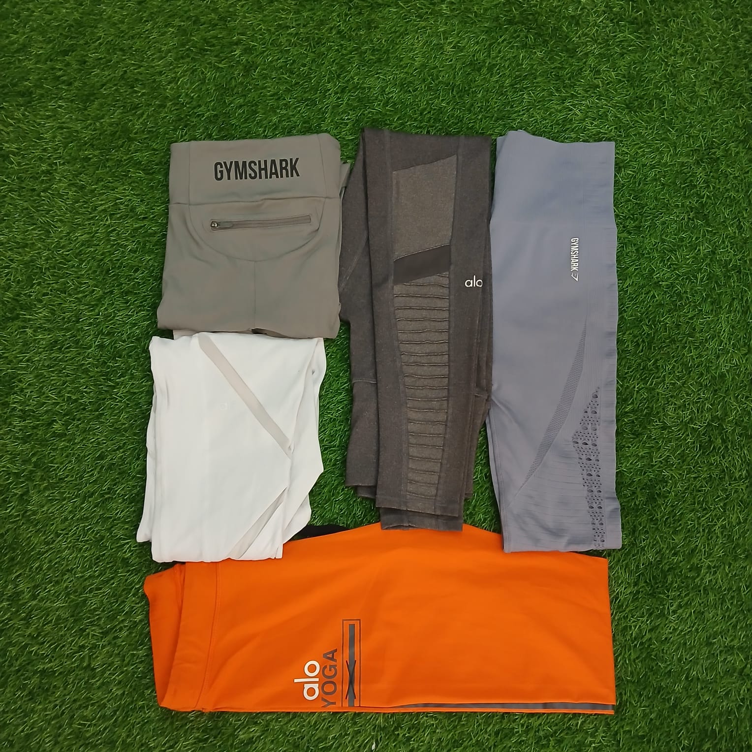 Lululemon and Gymshark legging