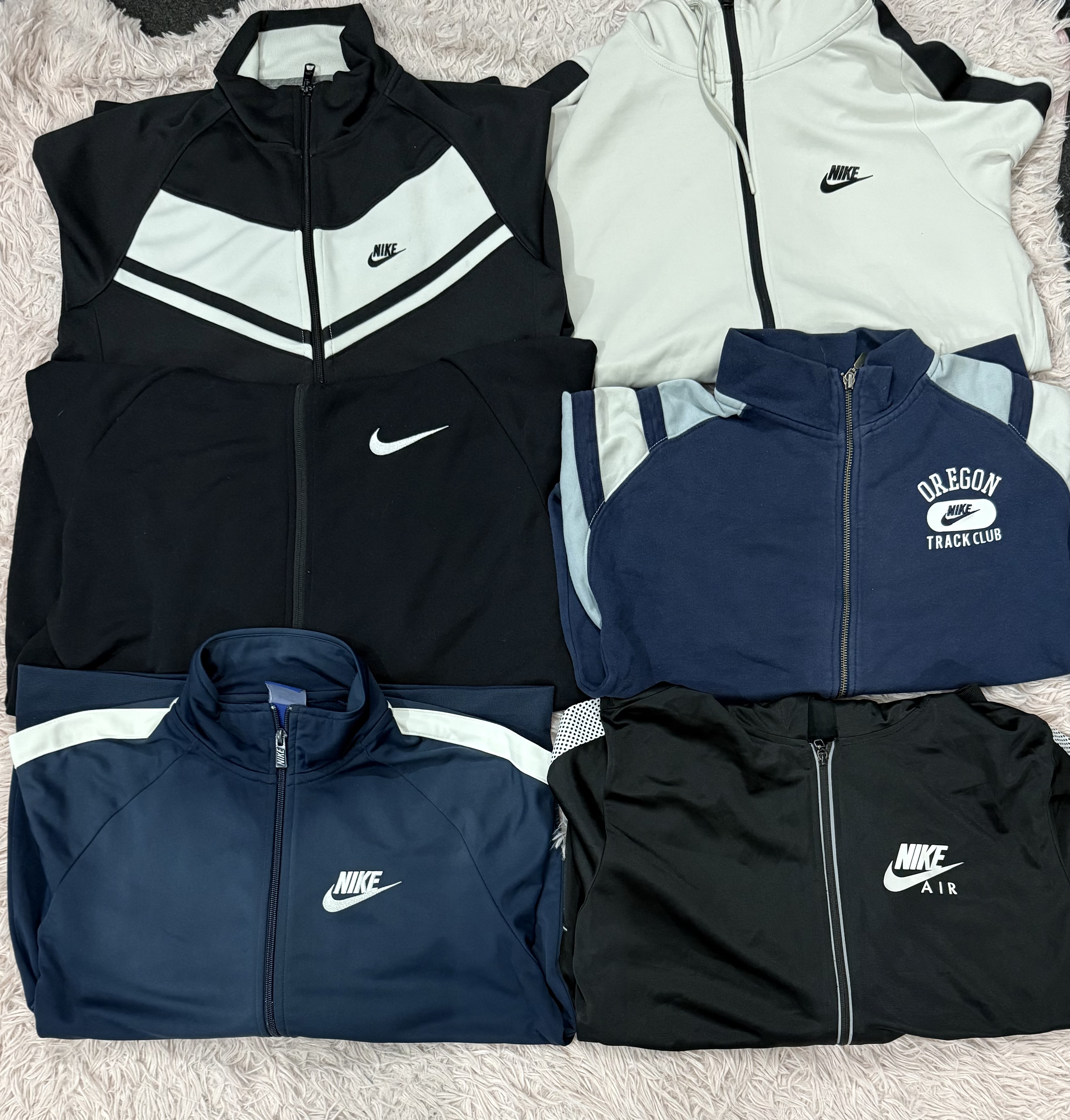 Nike Laufjacken 13 Stück