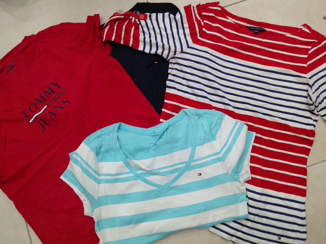 ZH0013 Ladies Tommy Hilfiger T-shirts - 15 Pcs