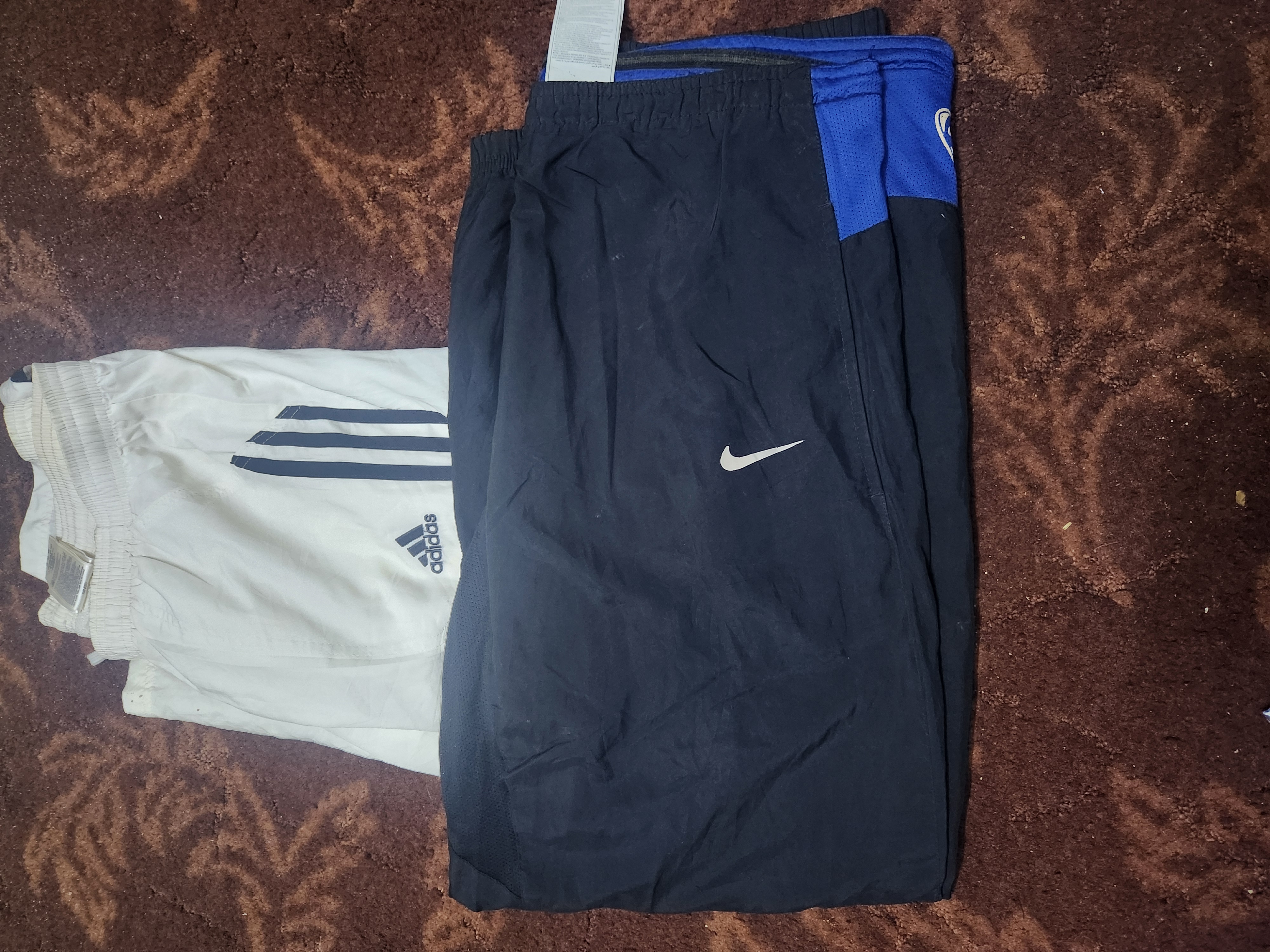 Pantalones/trajecillos de Nike/Adidas