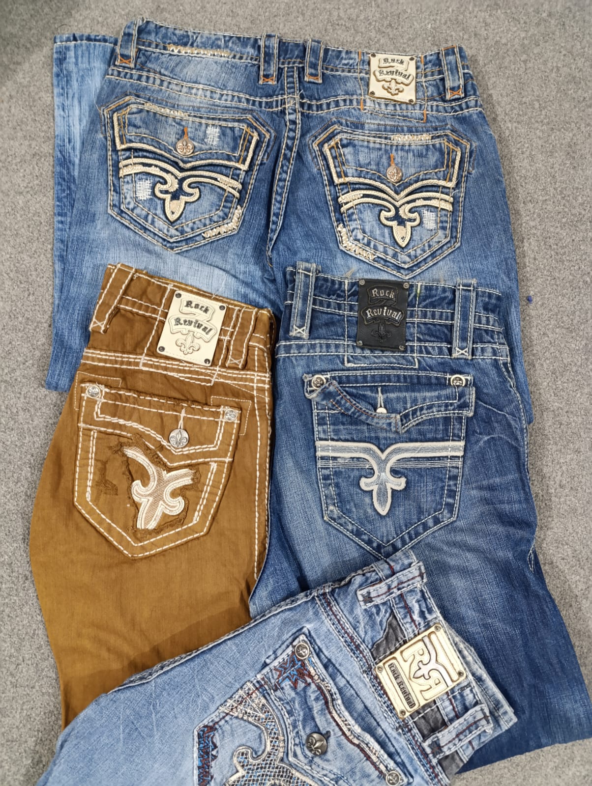 HD834 Men Rock Revival Premium Jeans - 5 pcs