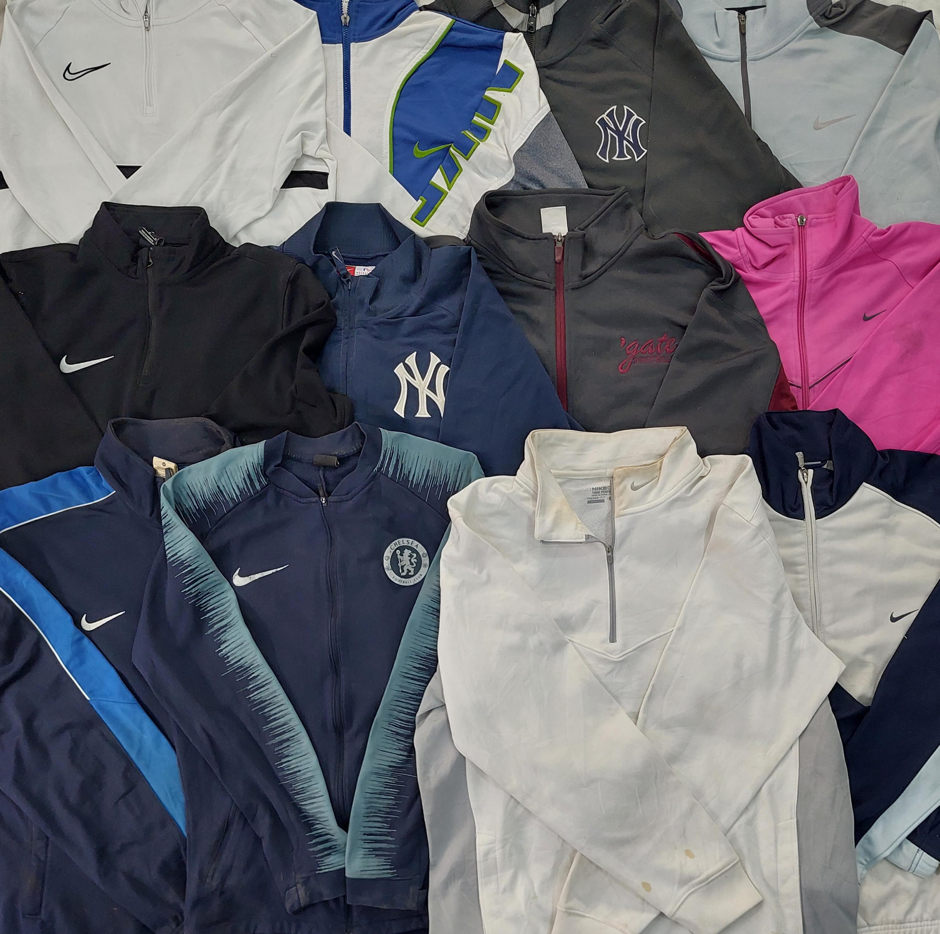 Marken Nike Trackjacke - 16 Stück