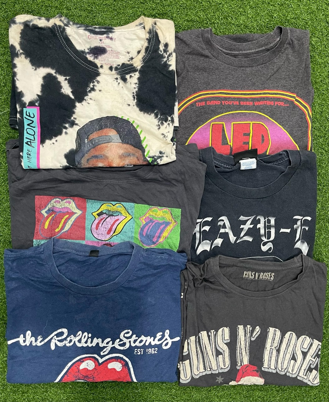 BEDRUCKTES T-SHIRT - MIT ETTIKETTEN - #019