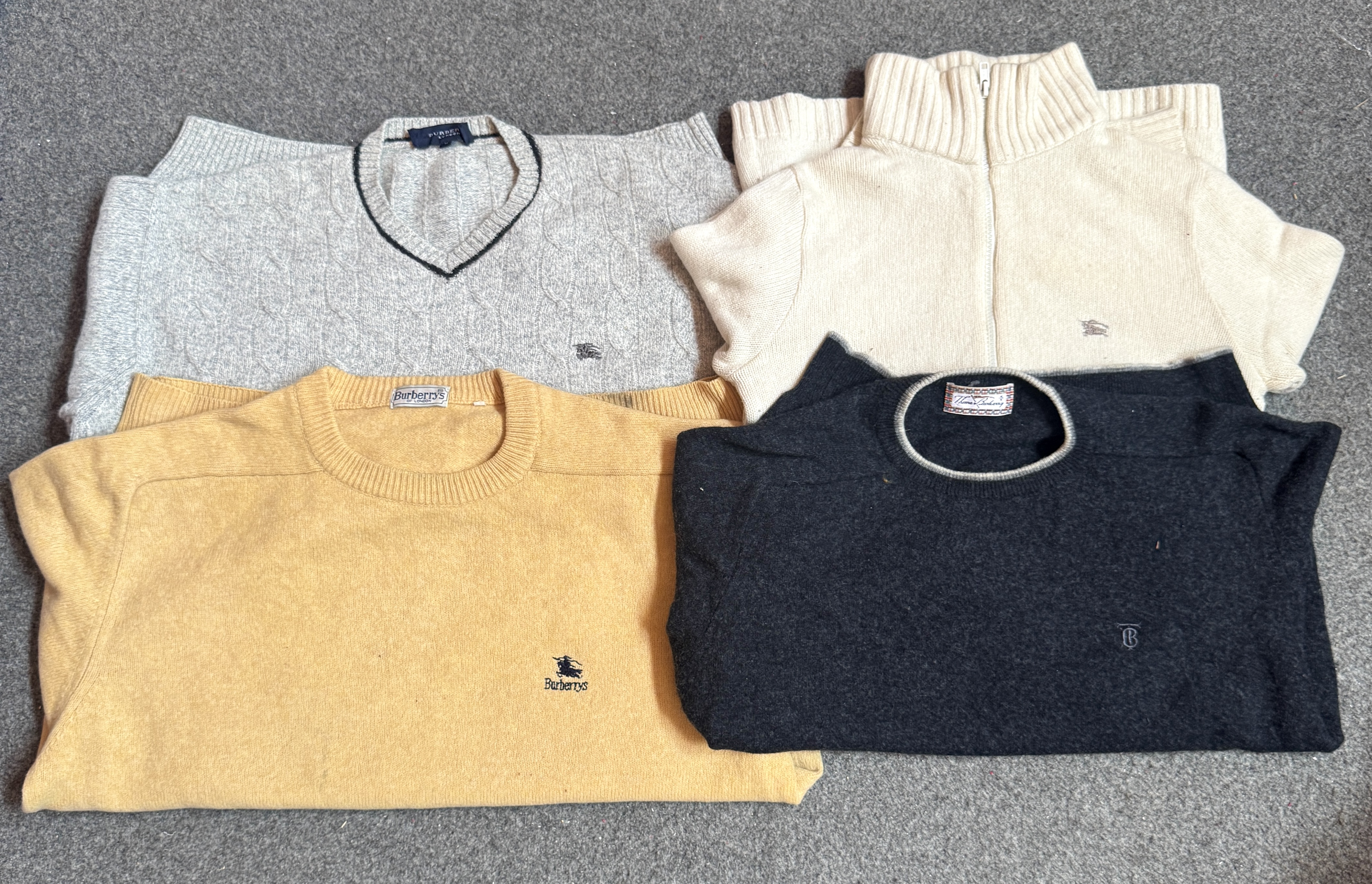 Premium Burberry Sweaters Exact 10pcs