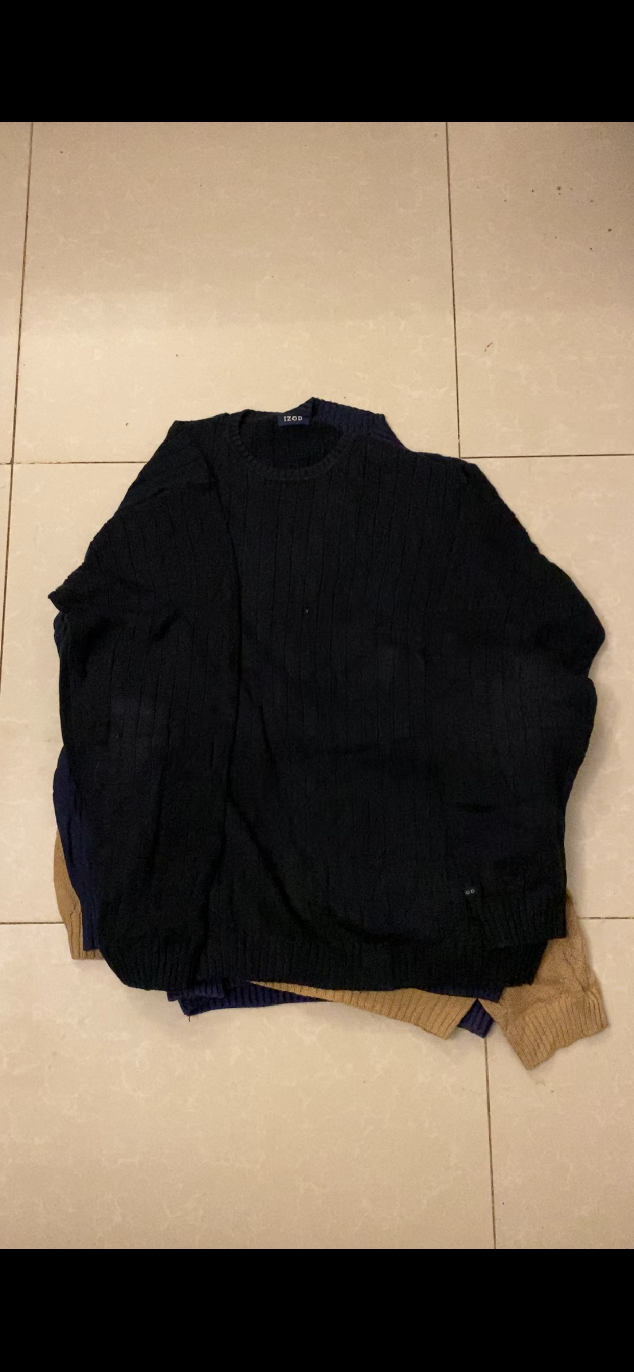 IZOD Men sweaters