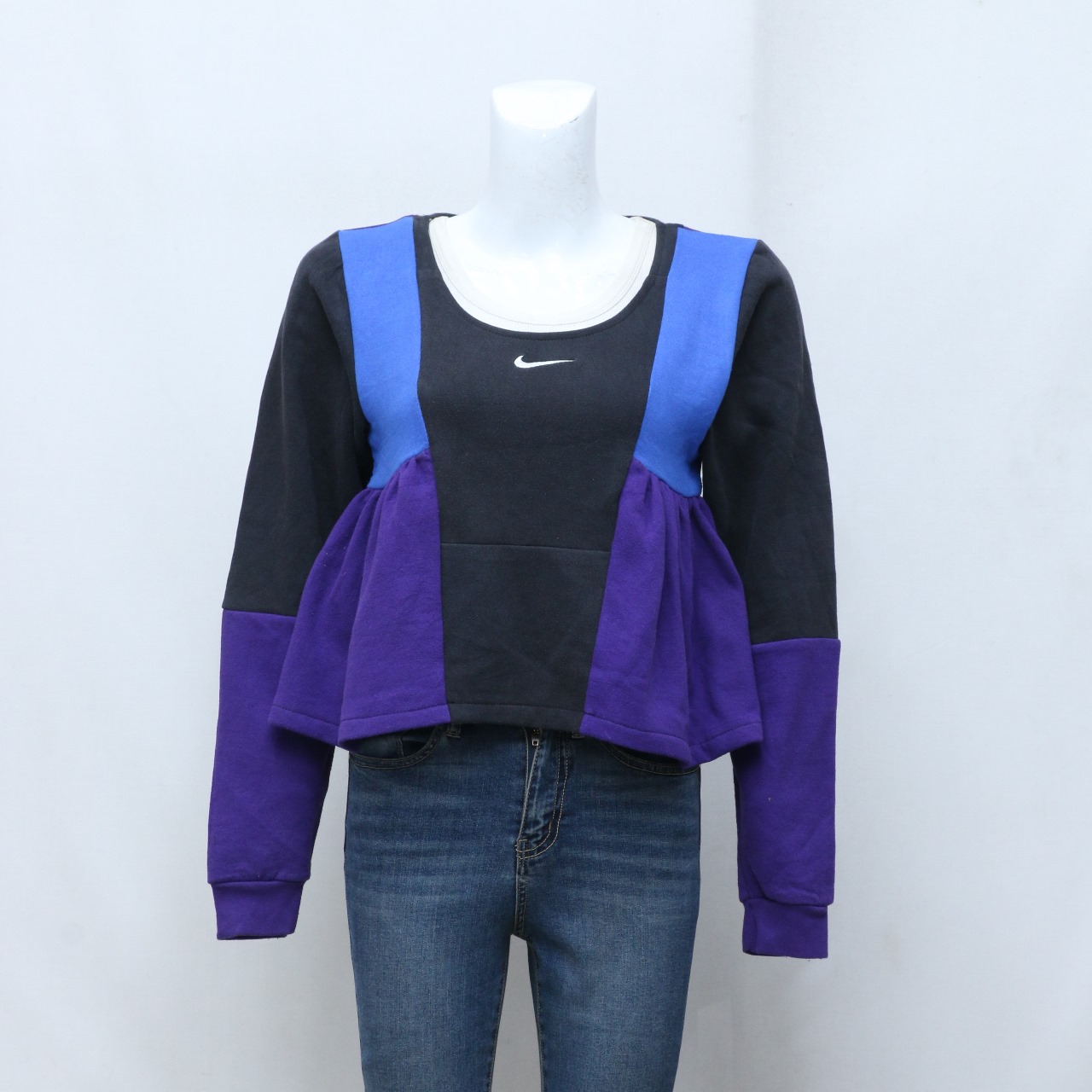 CR-53 Upcycled Mix Brand Sportlicher Cropped Top
