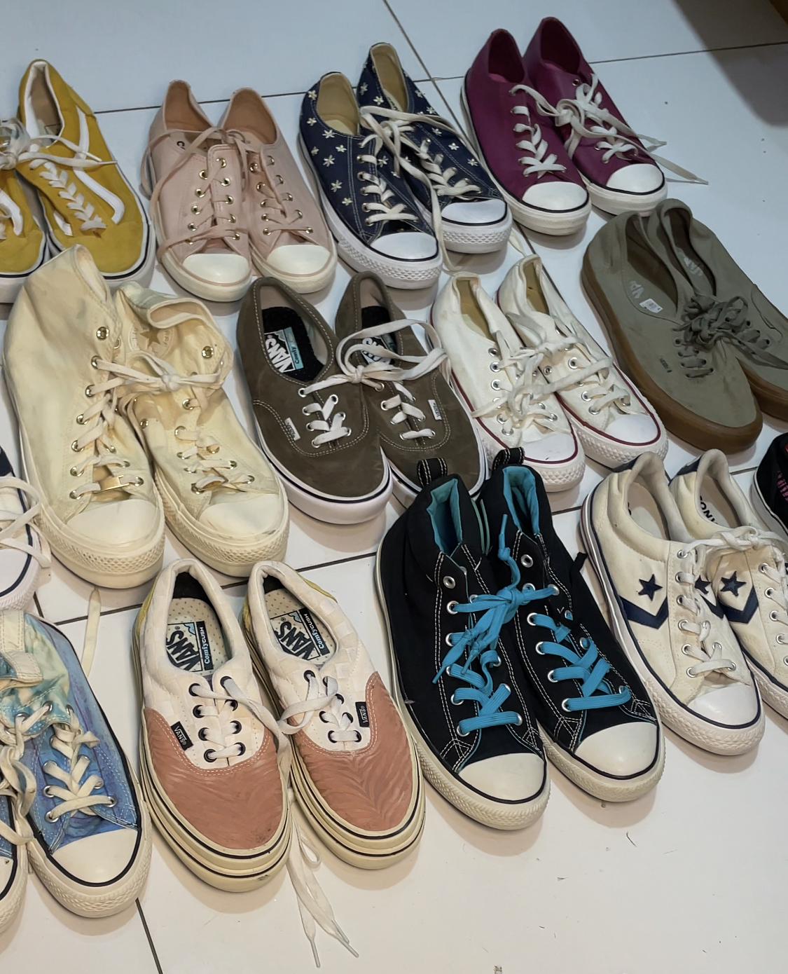 Bundle de chaussures Converse et Vans
