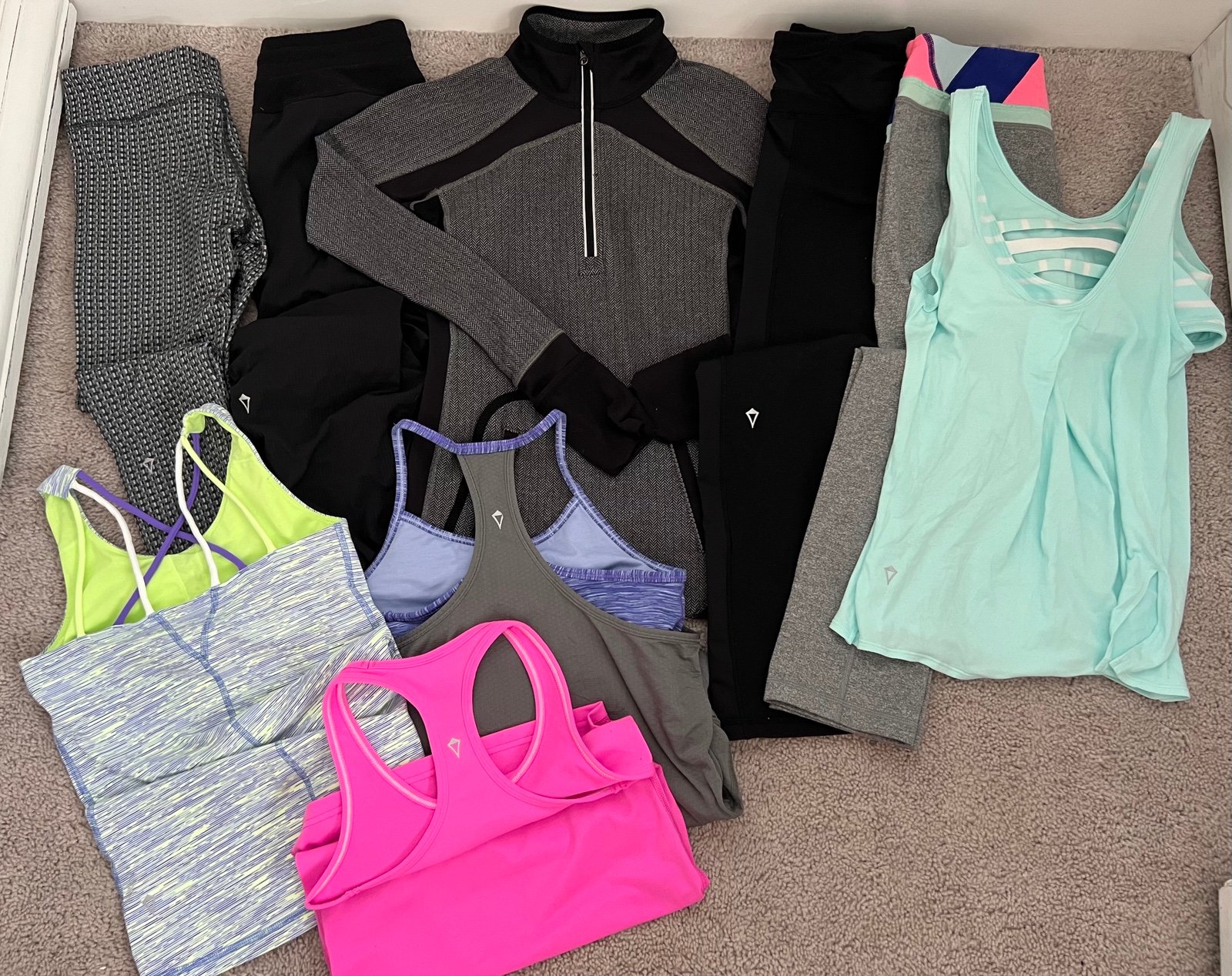 Lululemon Mix 43 Teile