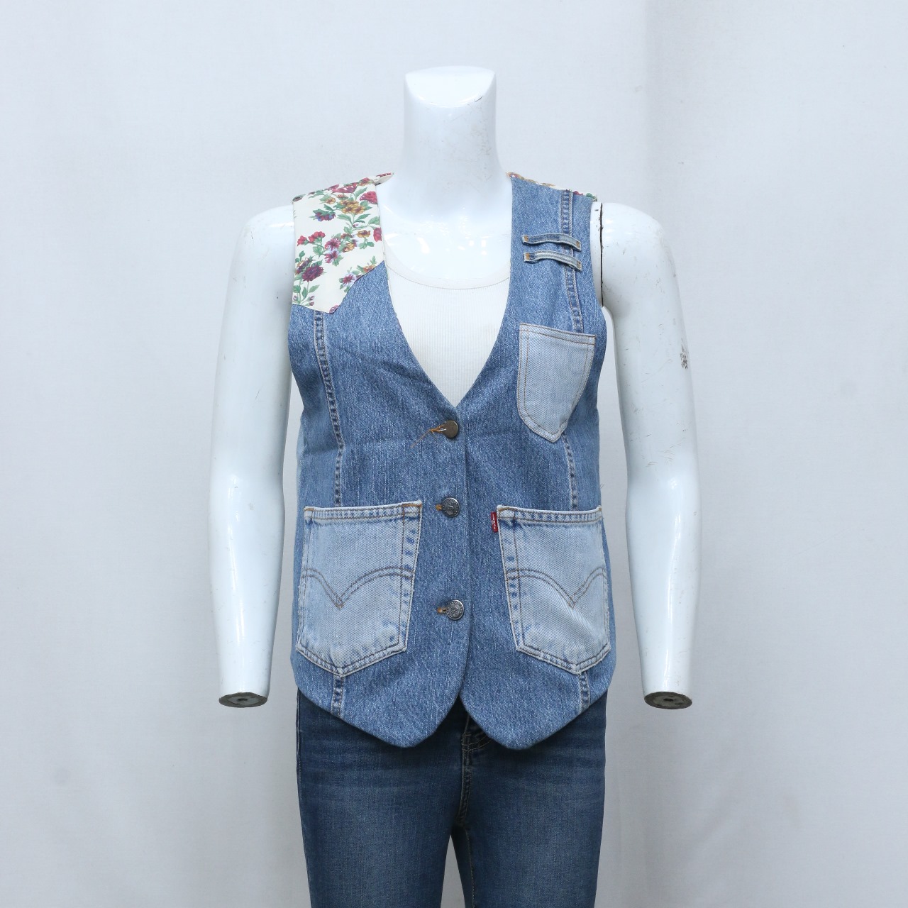 CR-94 Reworked Levi's Gilet en jean pour femmes à col en V