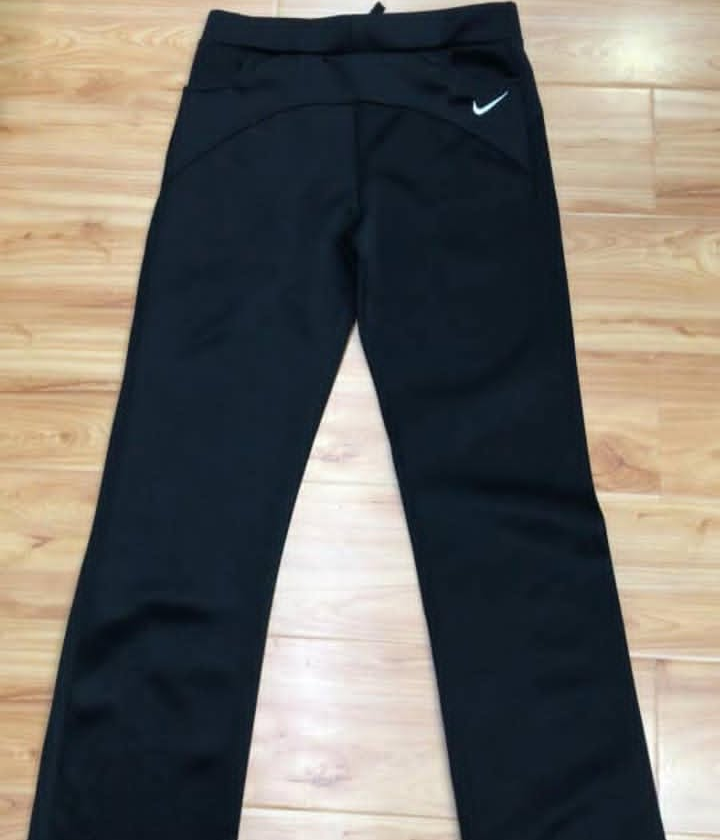 AUTHENTIC NIKE TRACK PANT