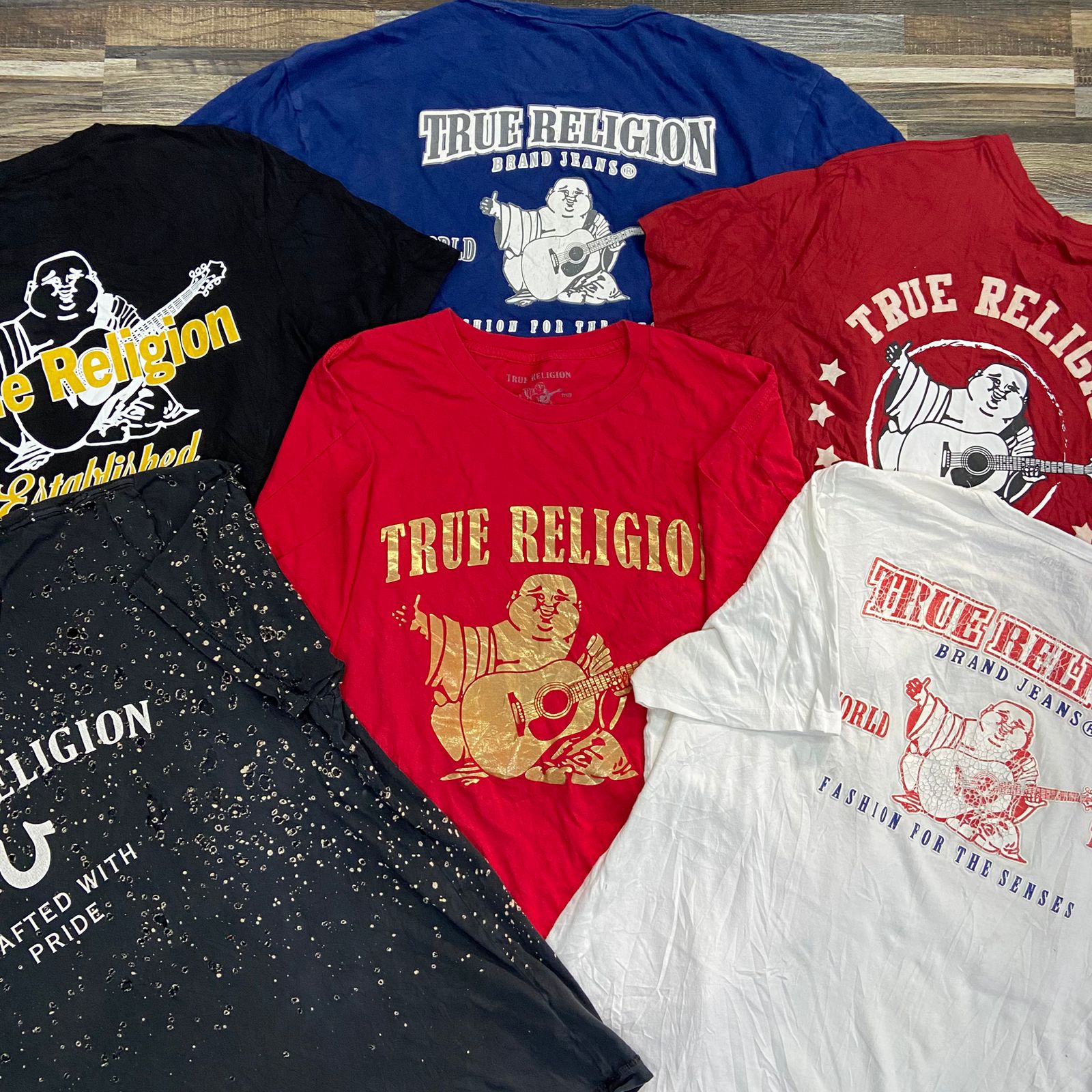 トゥルー・リigion Tシャツ