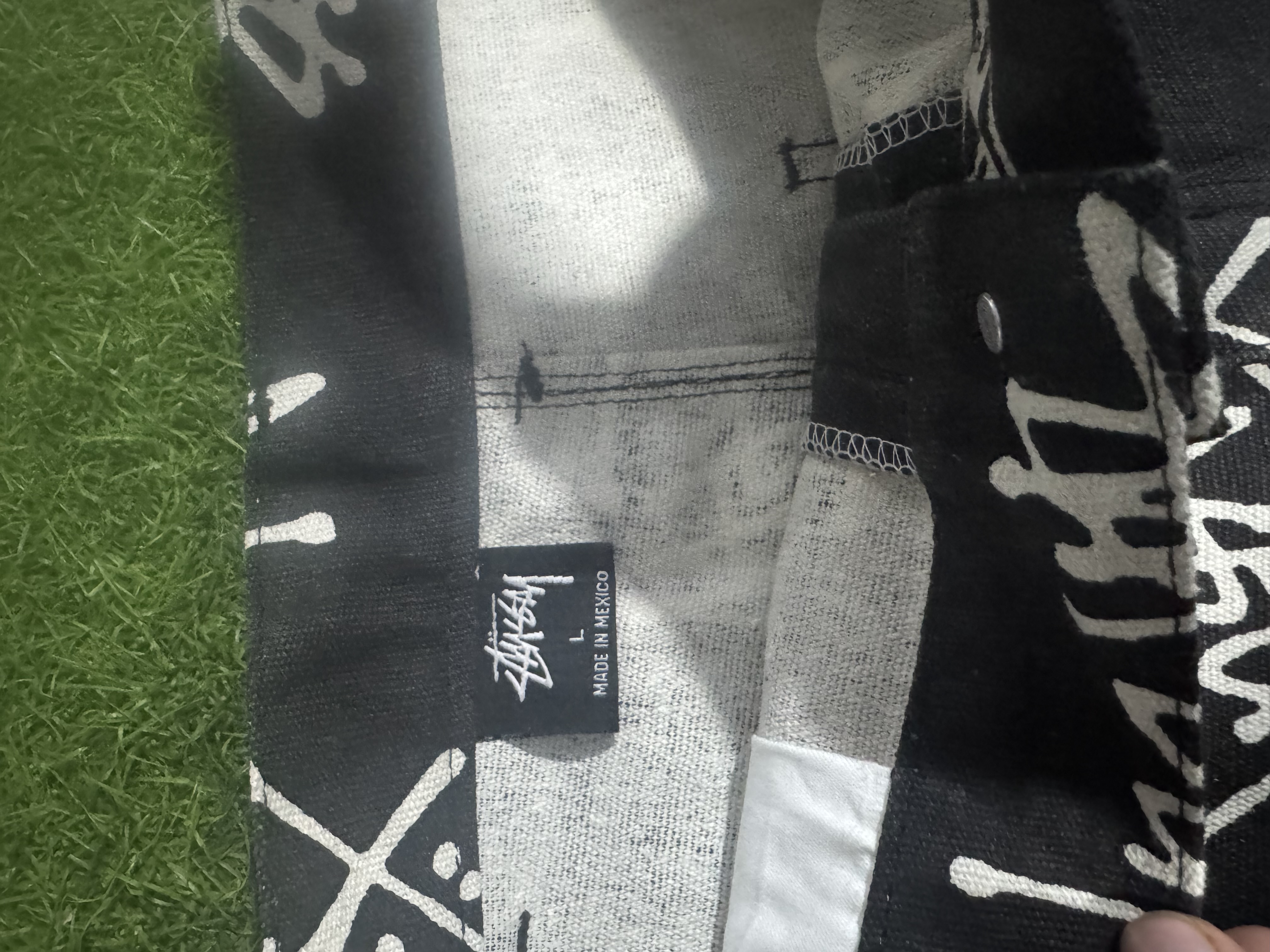 Pantalons de travail imprimés Stussy au style retravaillé