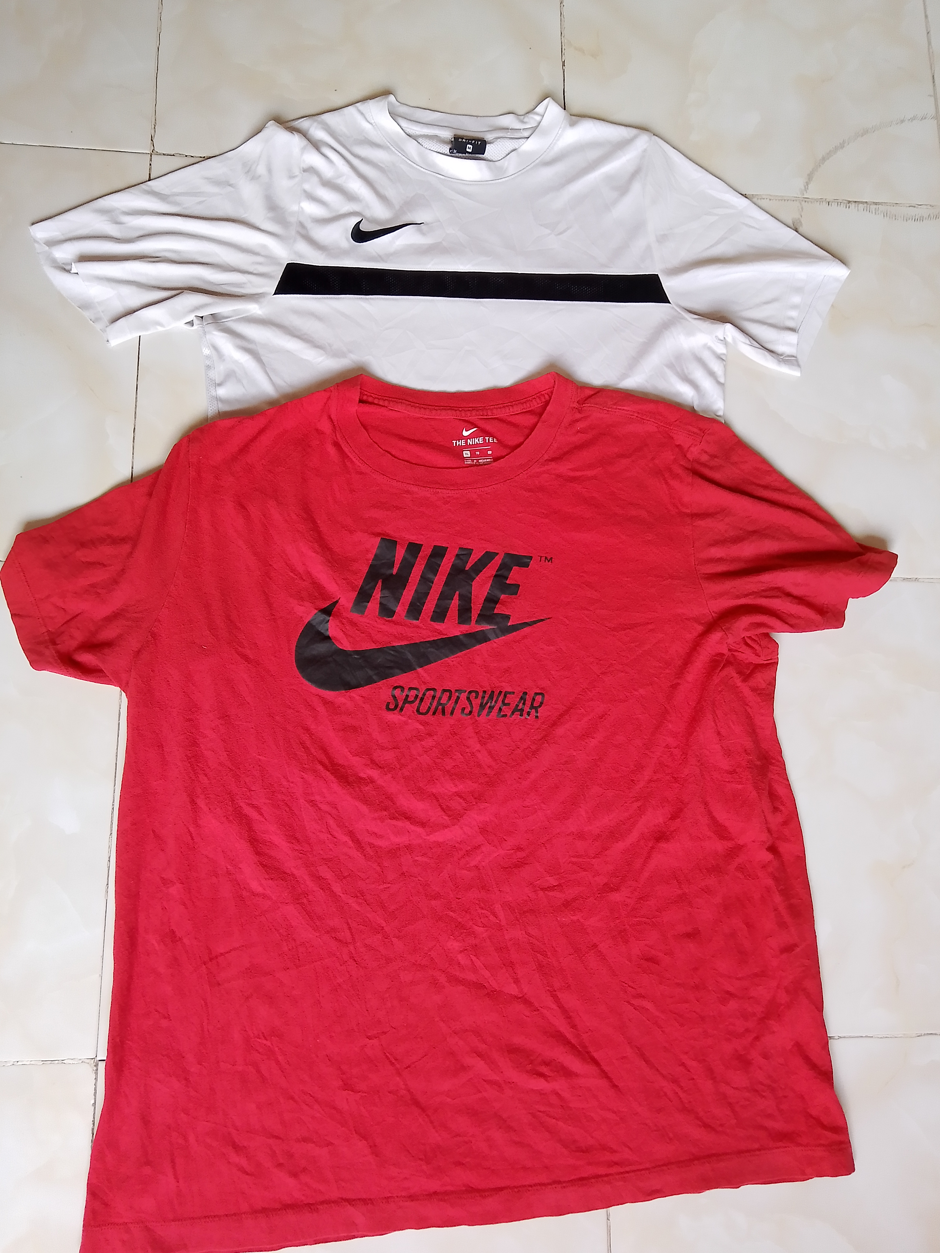 T-shirts Nike !!!