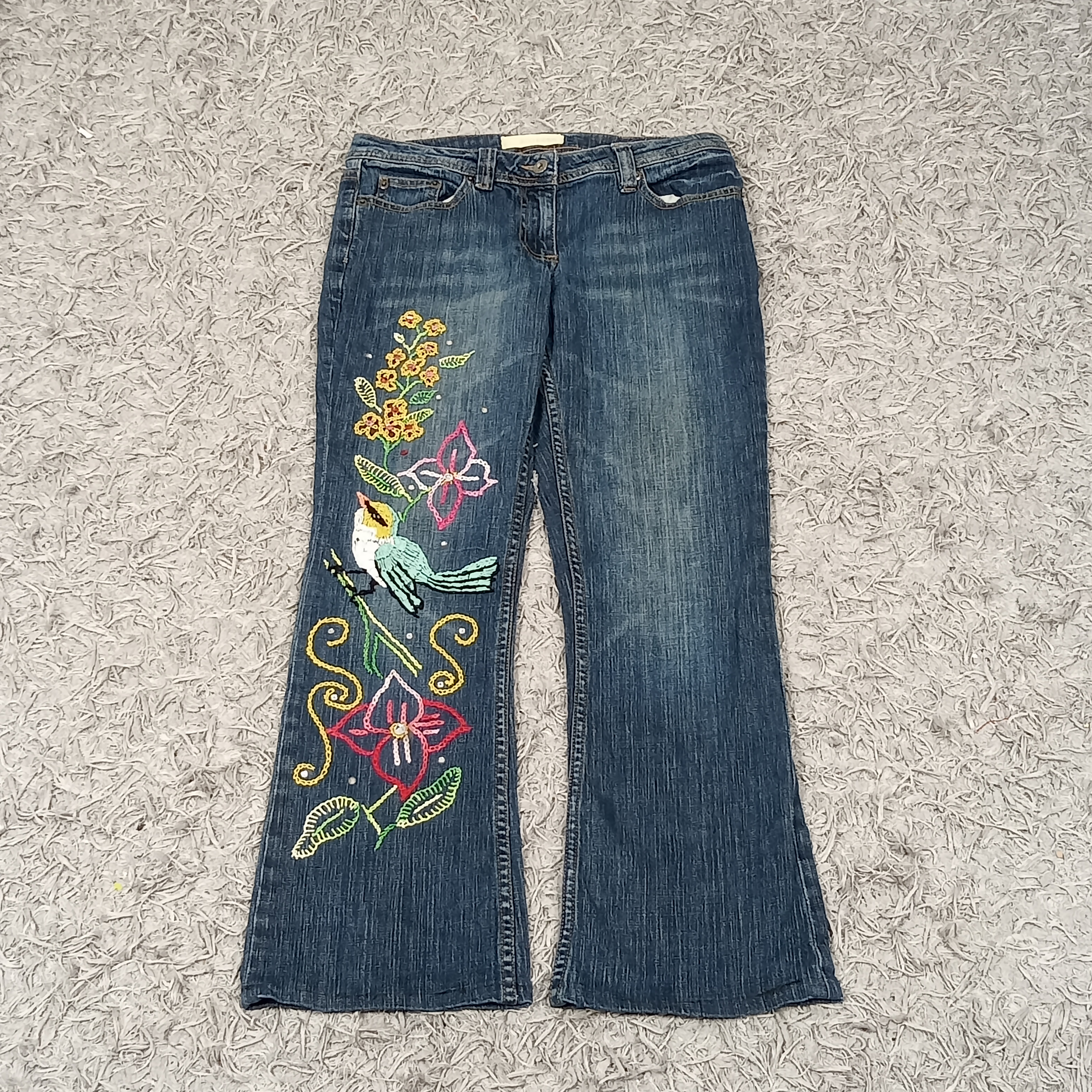 Y2K FLARE & EMBELLISH DENIM JEANS - 31 PCS