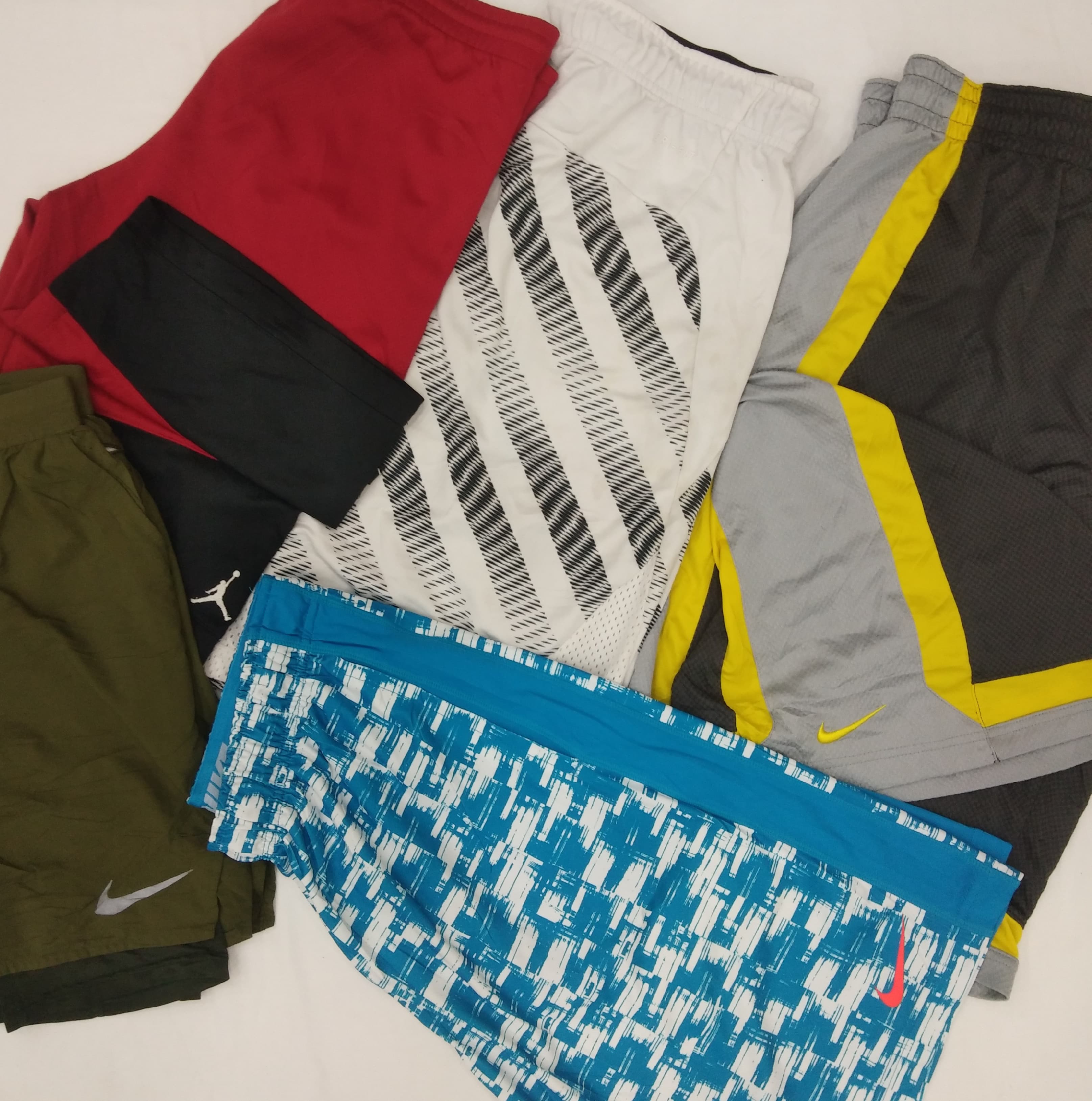 ZH0160 Nike Sport Shorts - 13 Pcs