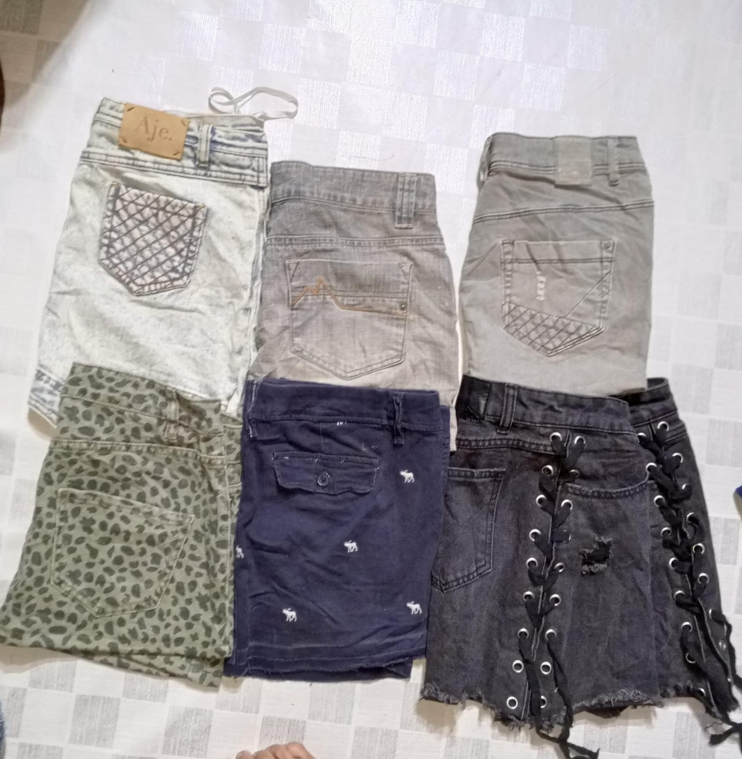 PULL & BEAR AND OTHER MIX BRANDS MINI SKIRTS (ID 1035)