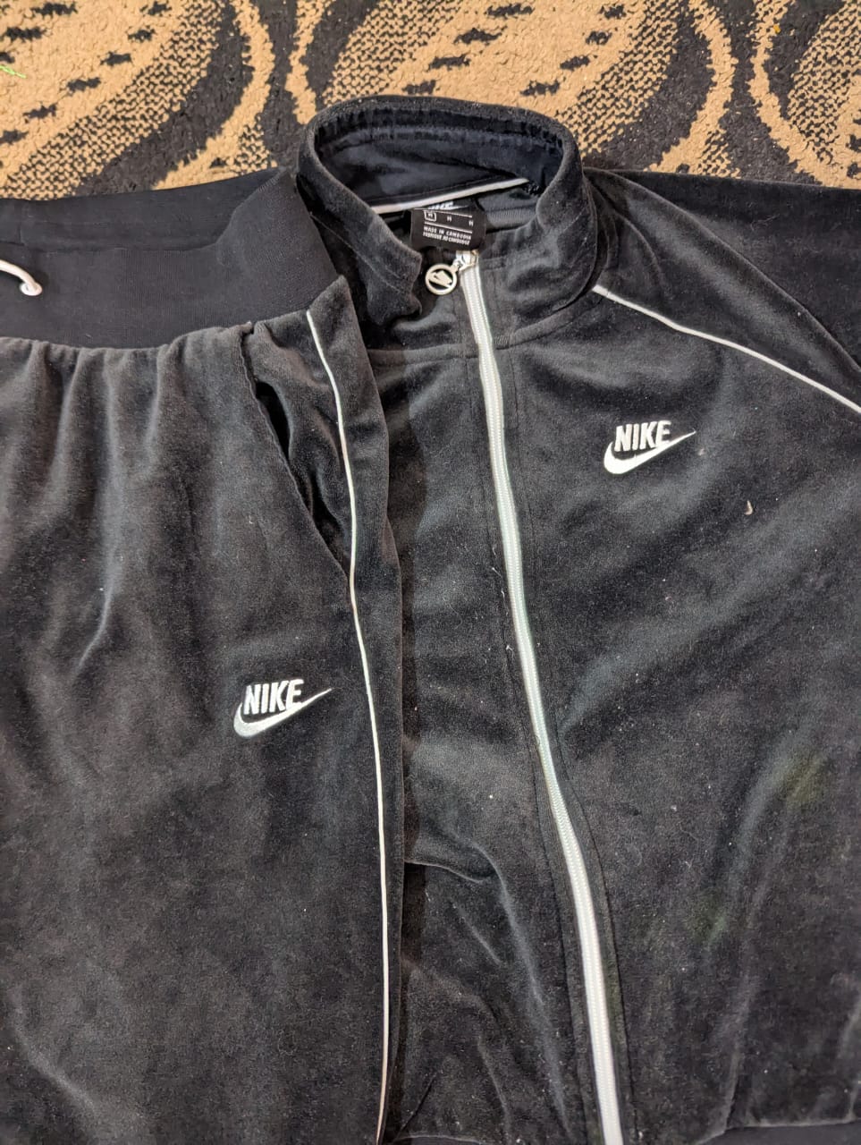 SD0133 - Conjuntos de Treino em Veludo Nike para Mulheres - 10 Peças