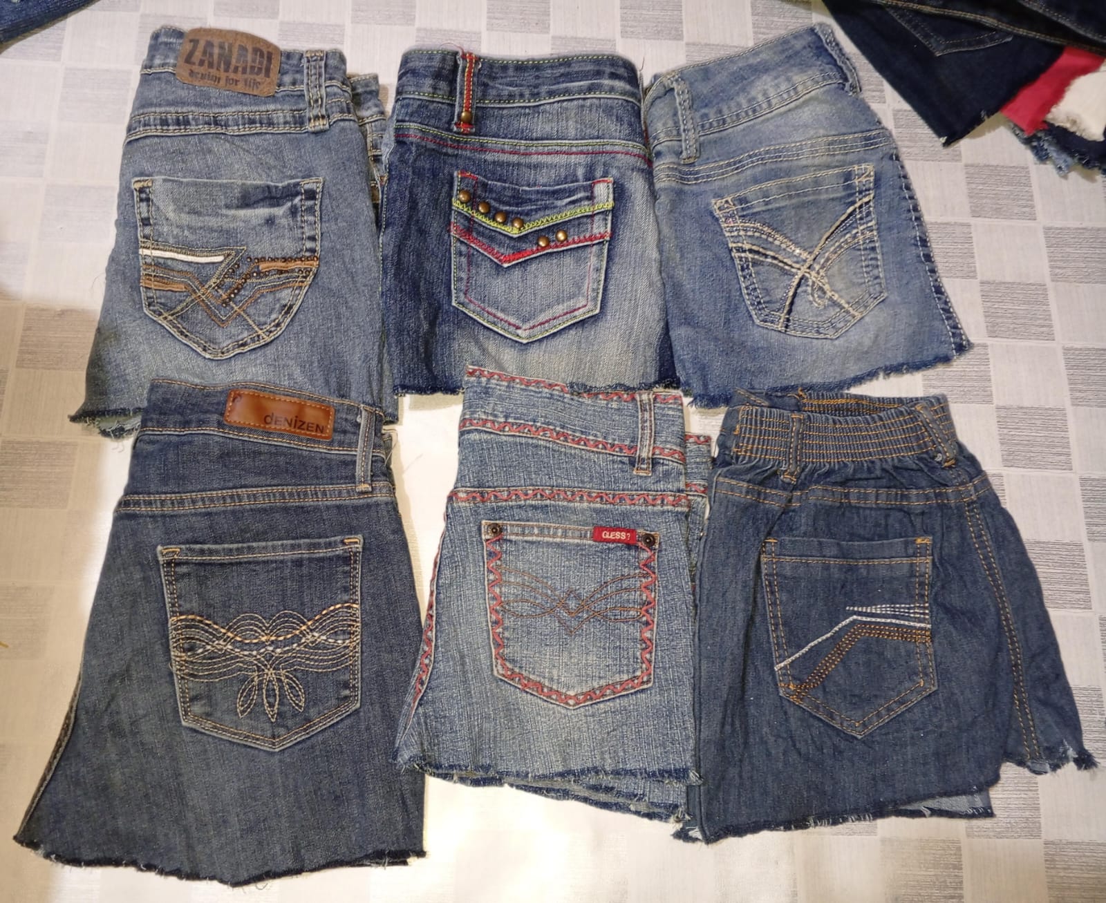 GUESS AND OTHER BRAND MINI SKIRTS (ID 597)