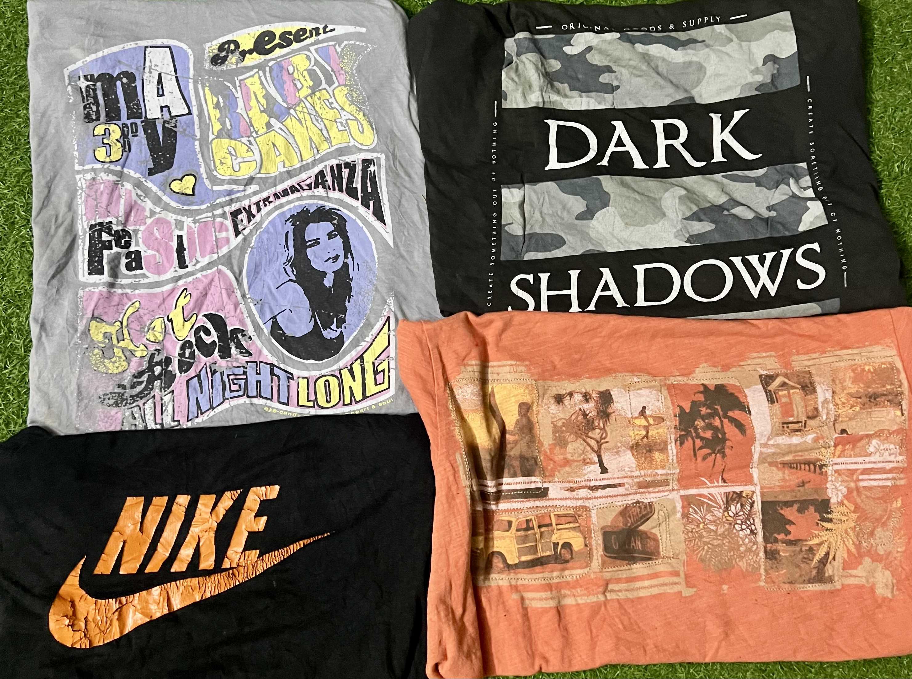 Unbranded graphic Tees