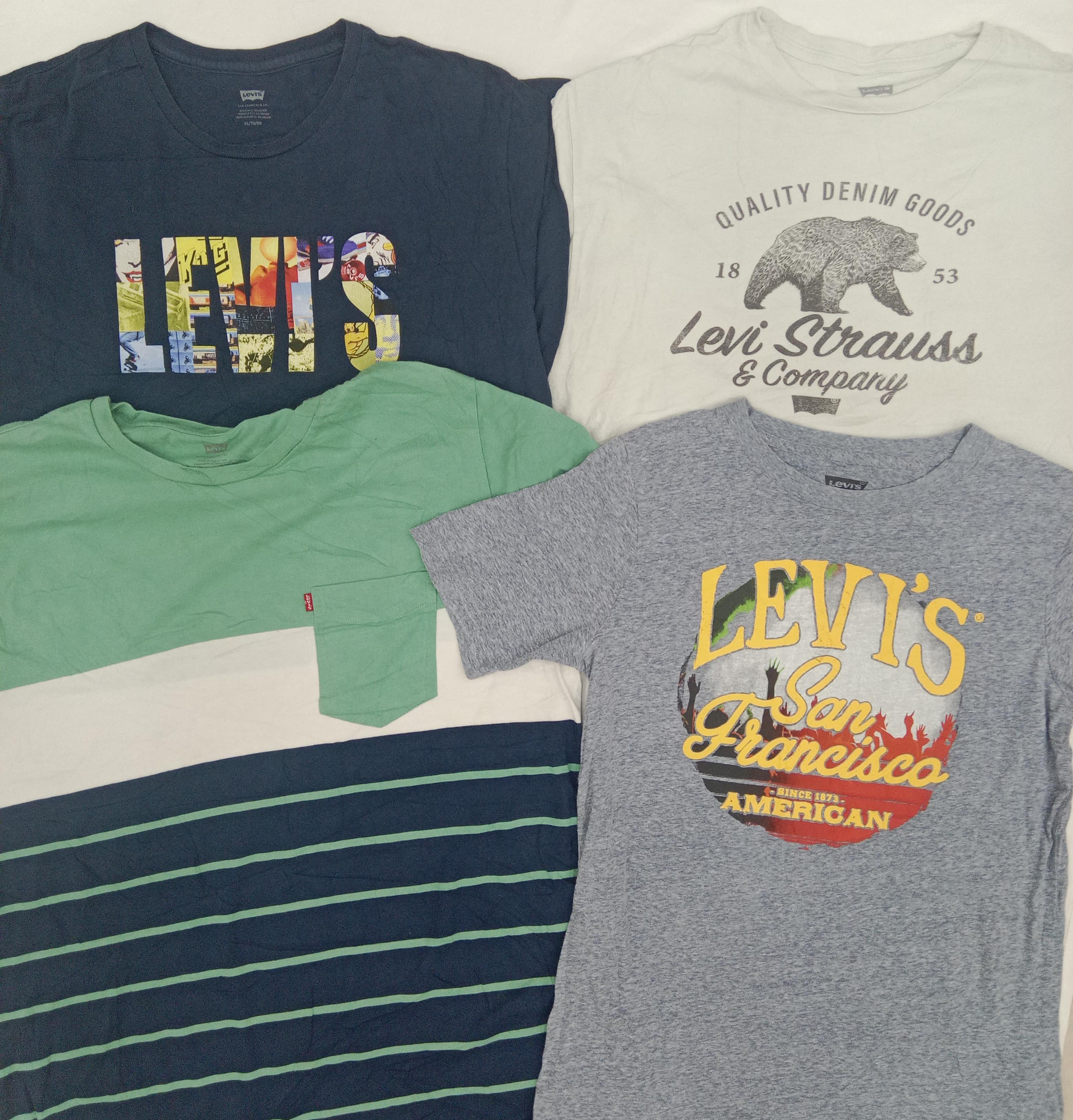 ZH0221 Levi's T-shirts - 17 Pcs
