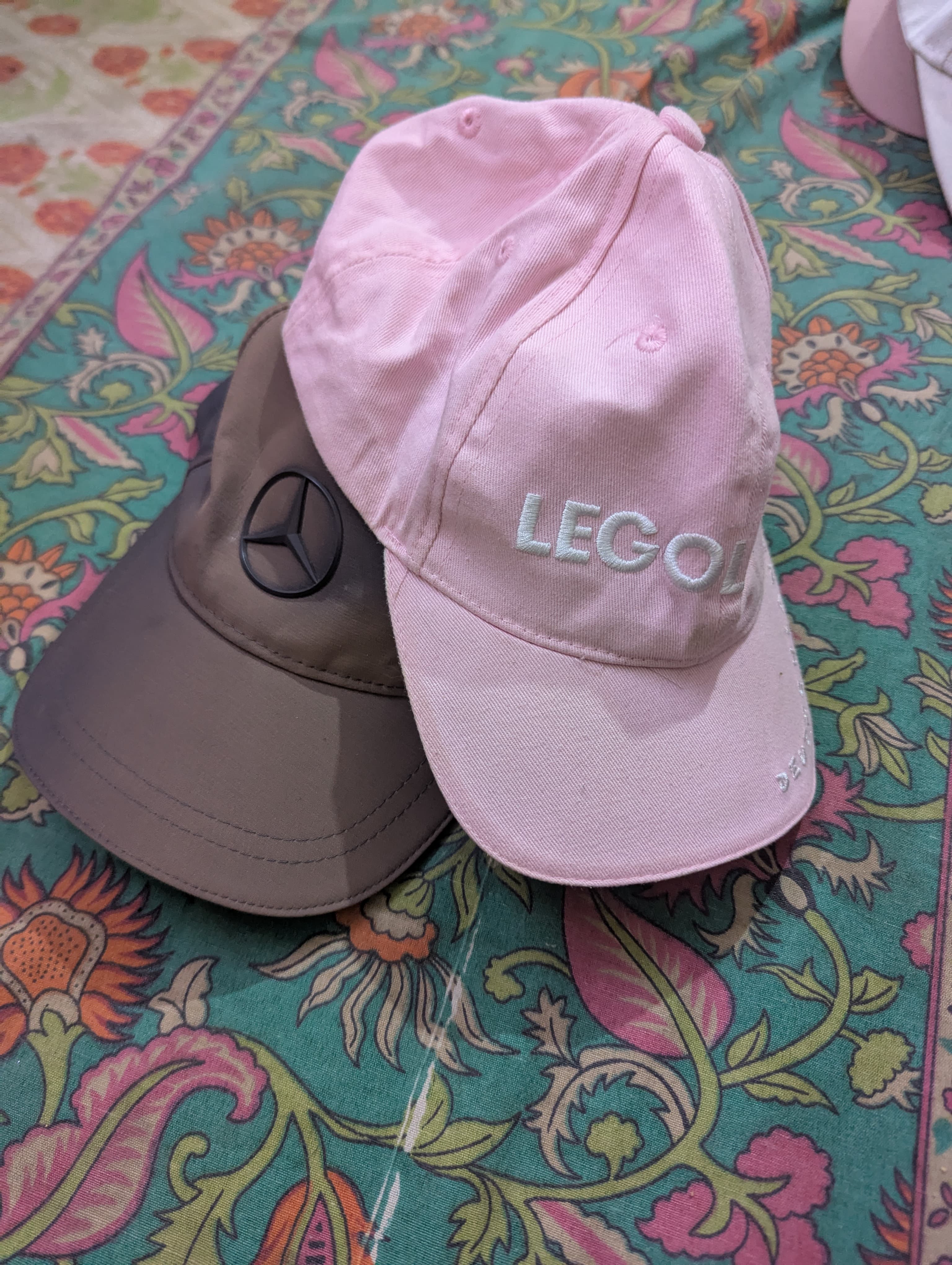 10 pcs de casquettes de marque