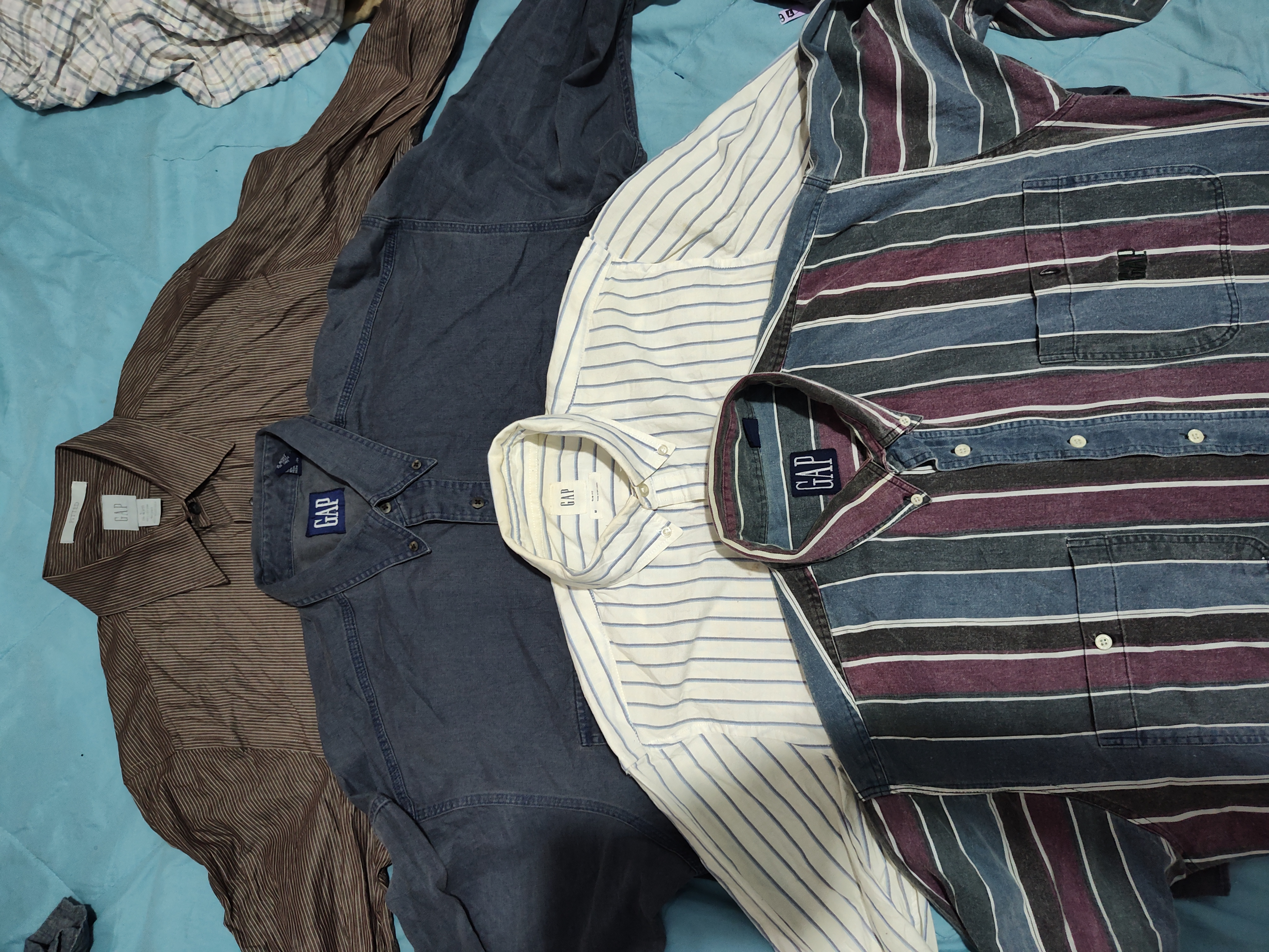 #02 Gap men shirts 14 pecs