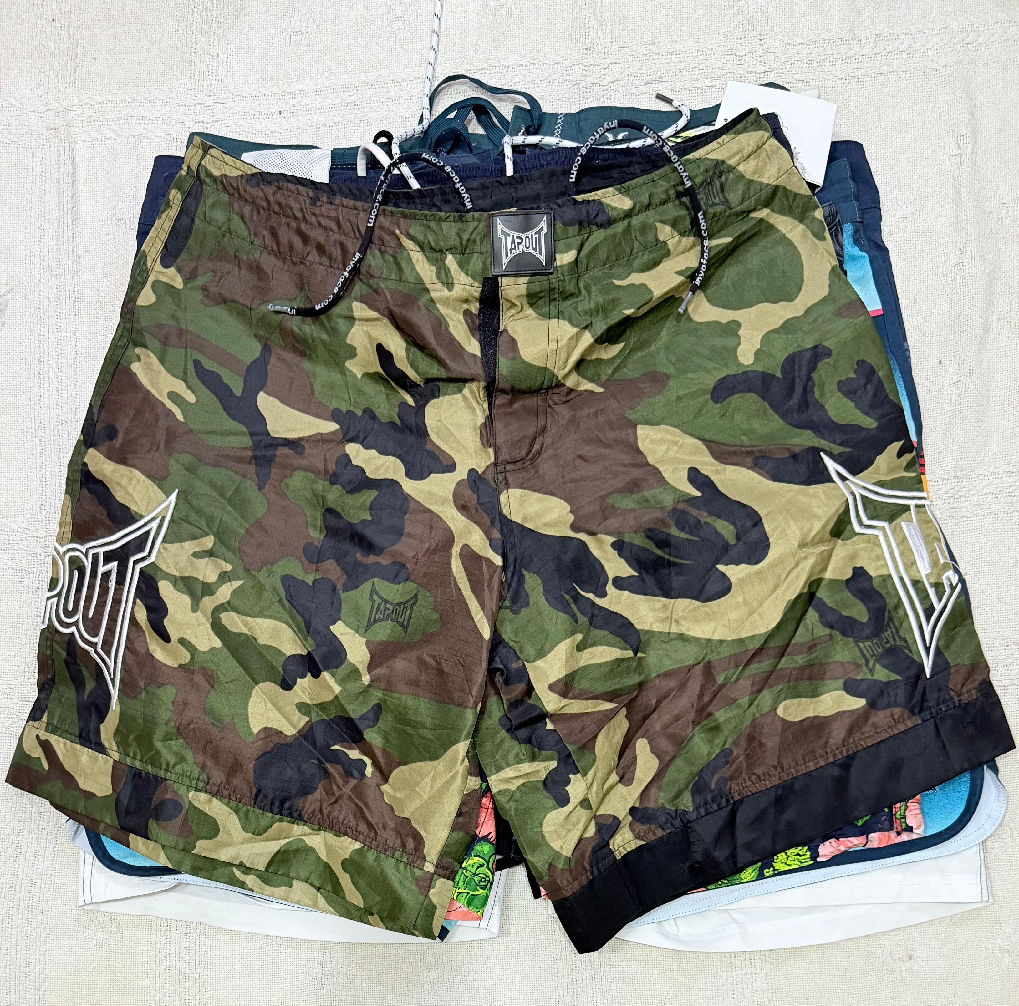 Shorts hawaiani