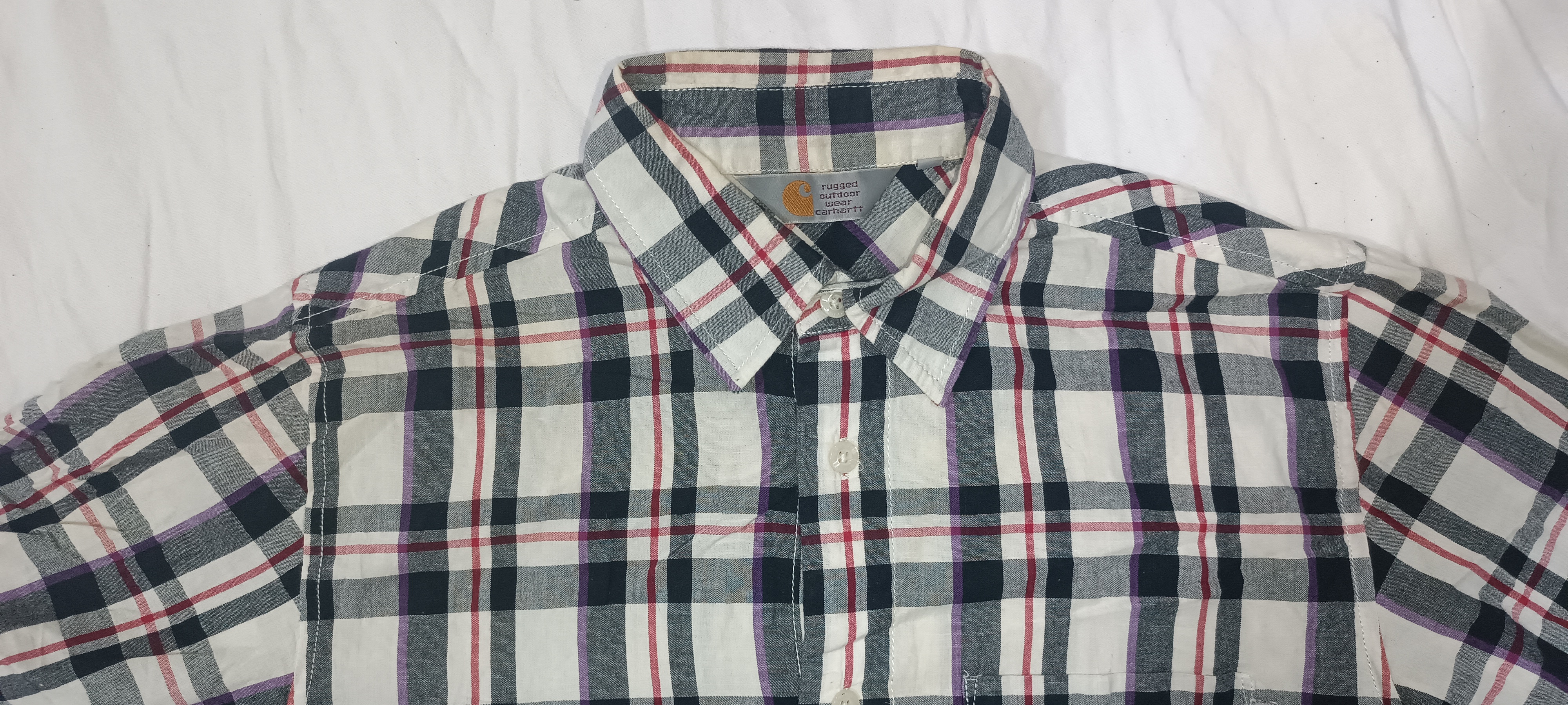 camicia da uomo con bottoni
