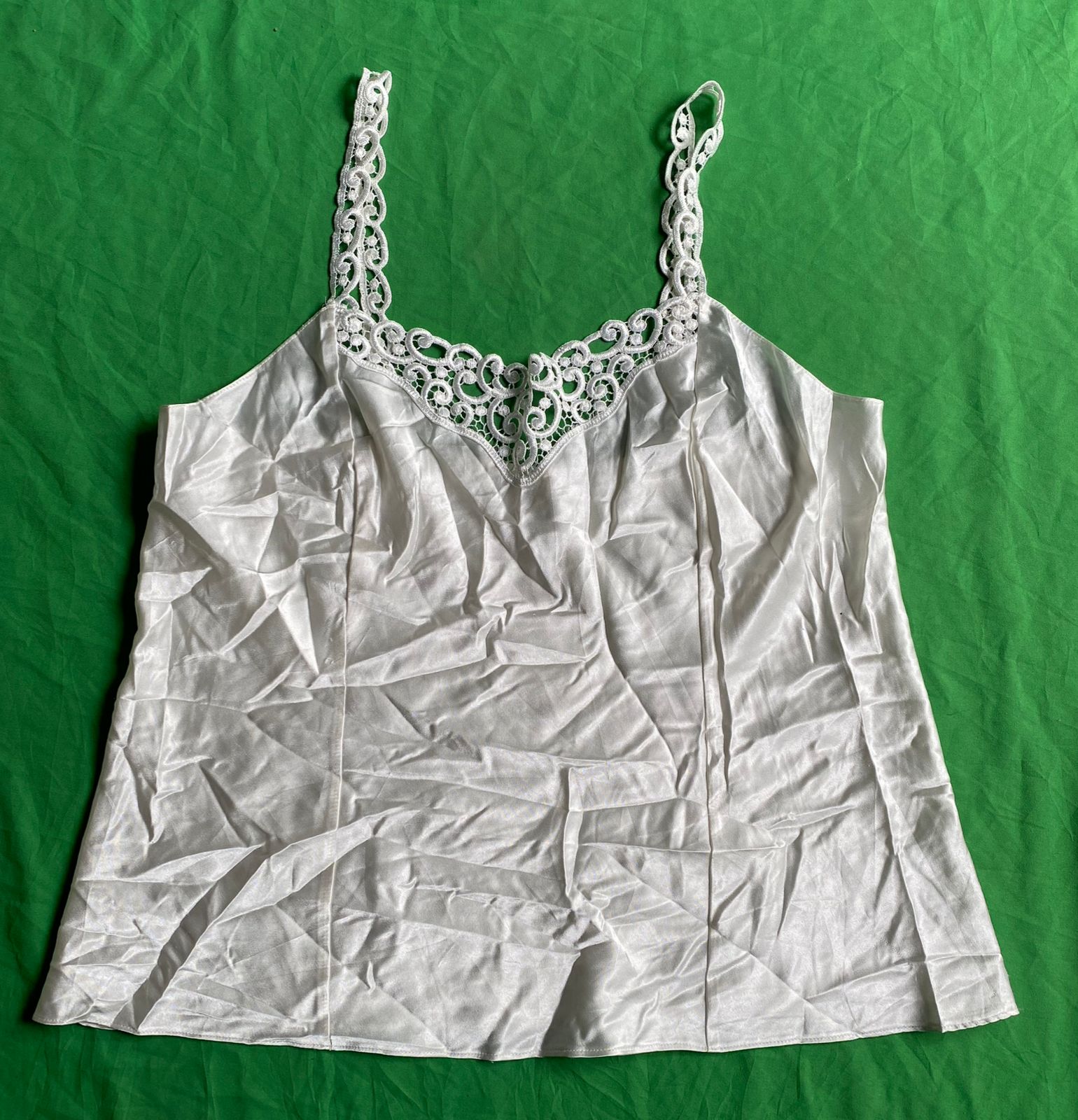 Gv 81 Y2k slip Tops