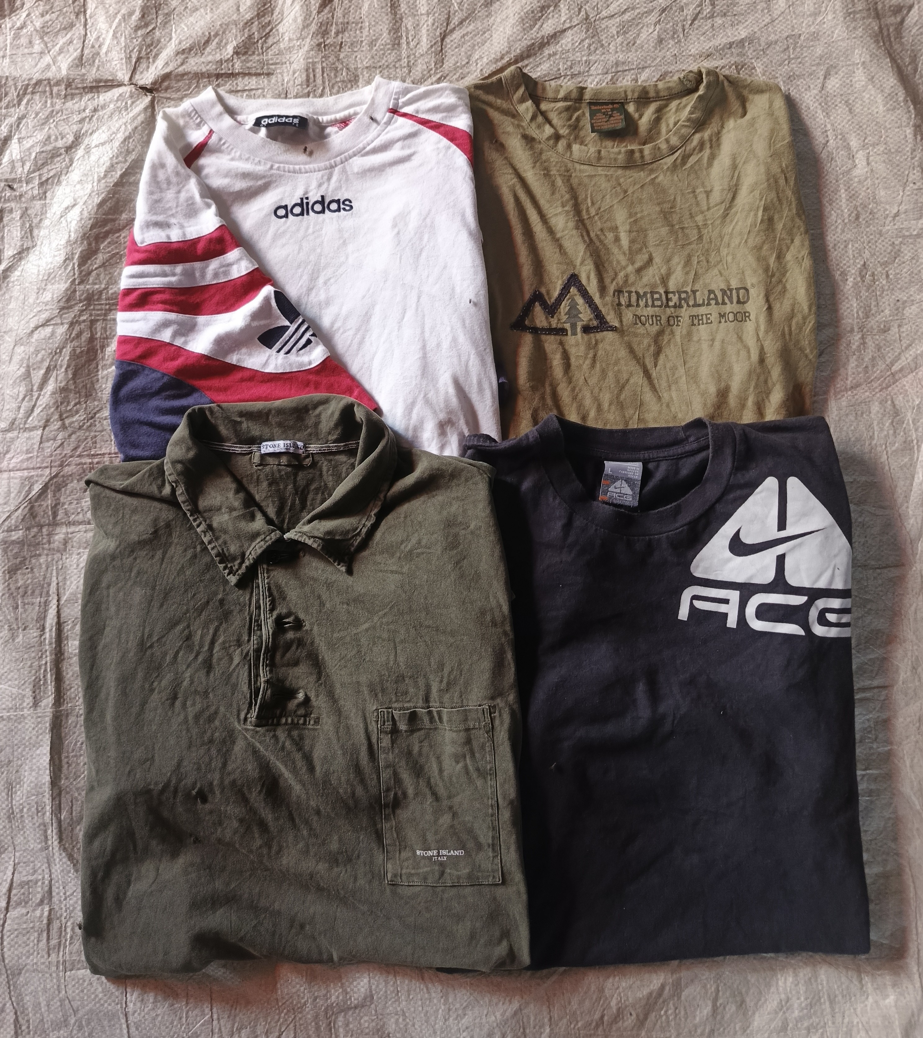 ストーンアイランドとヴィンテージミックスブランドのTシャツ