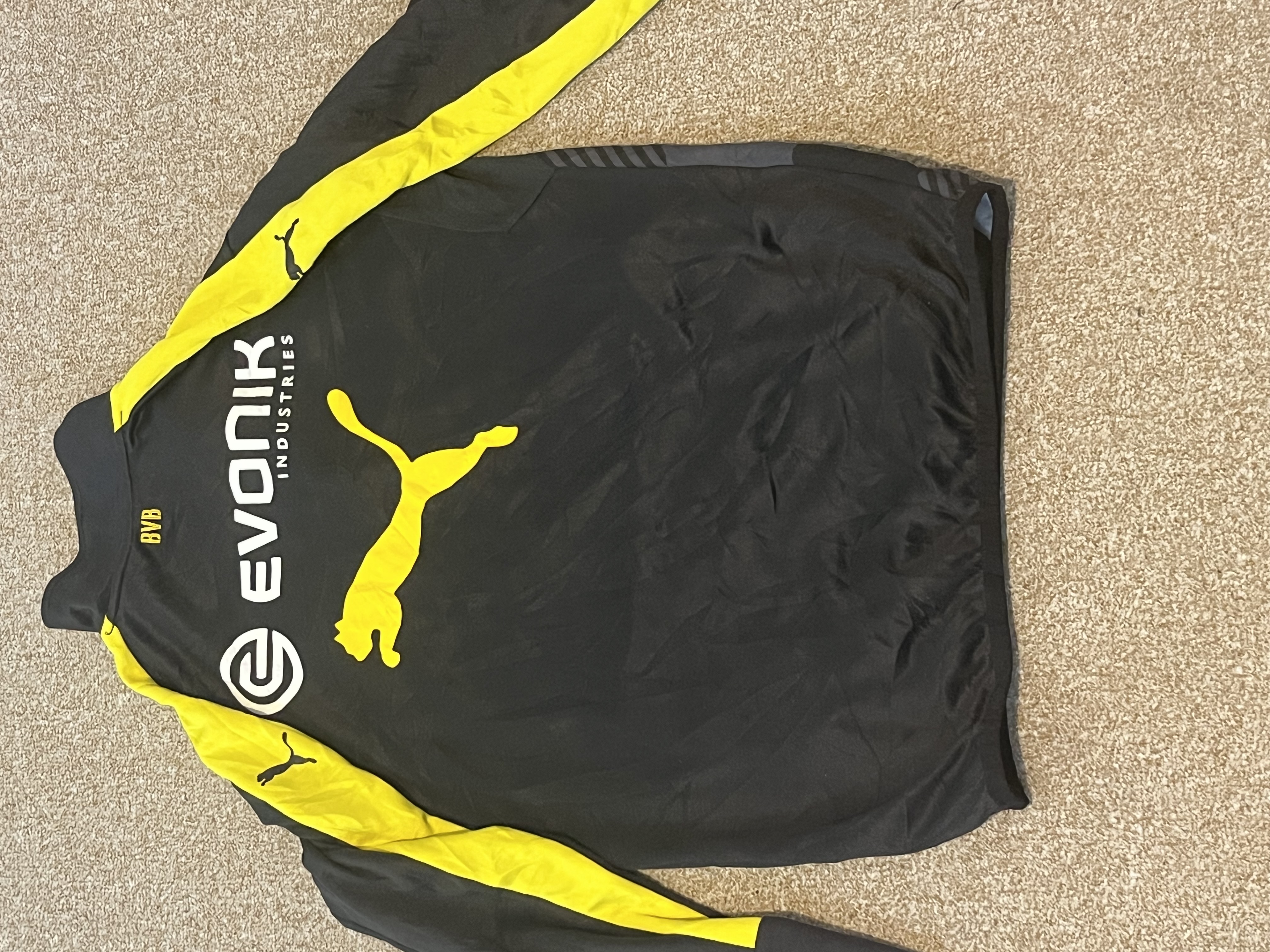 サッカーチームのジャケット