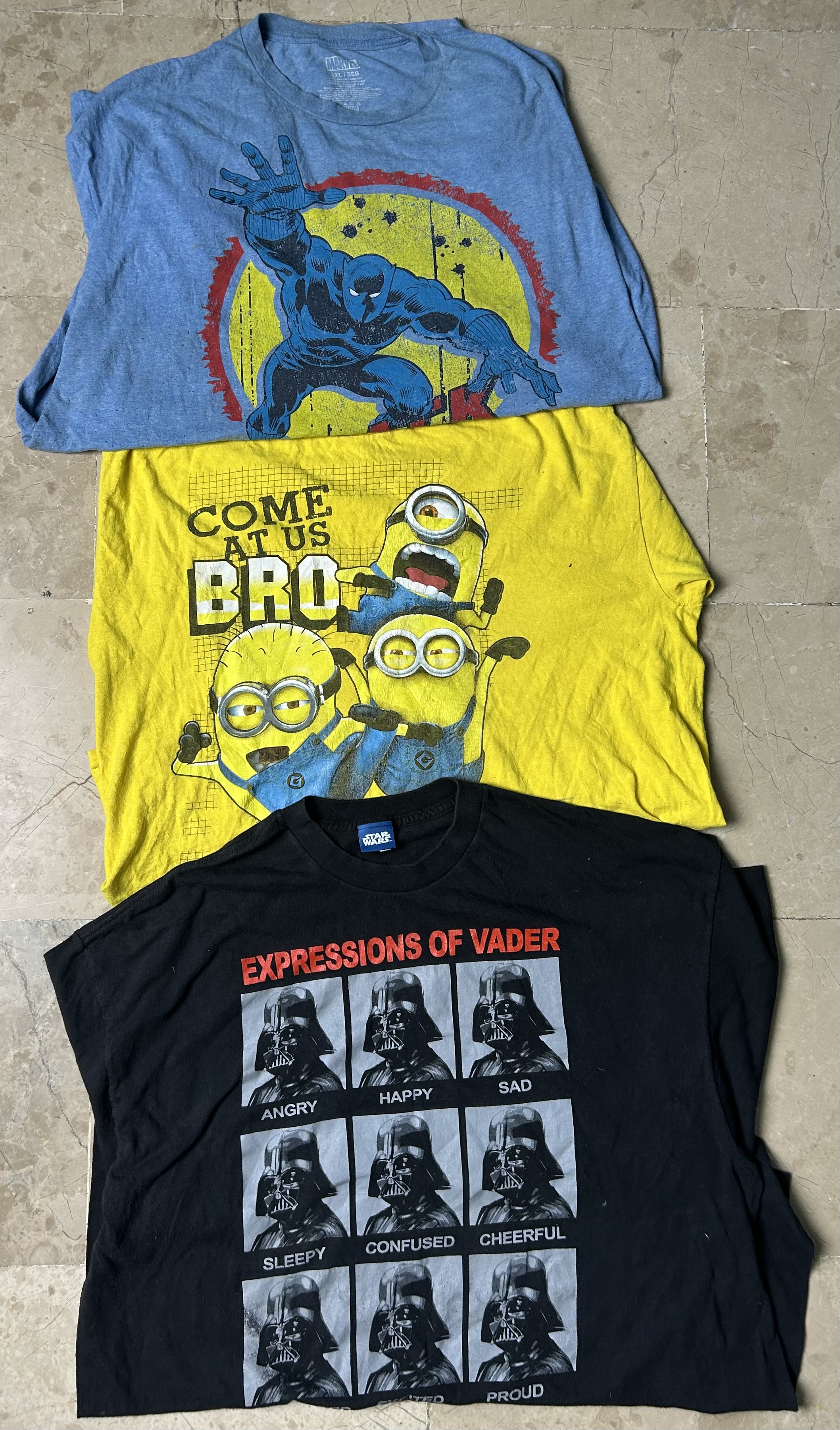 T-shirts de dessin animé