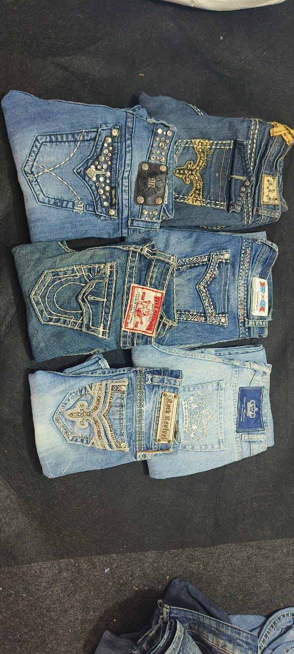 Miss Me, True religion, rock Revival Y2k Flared Woman Jeans