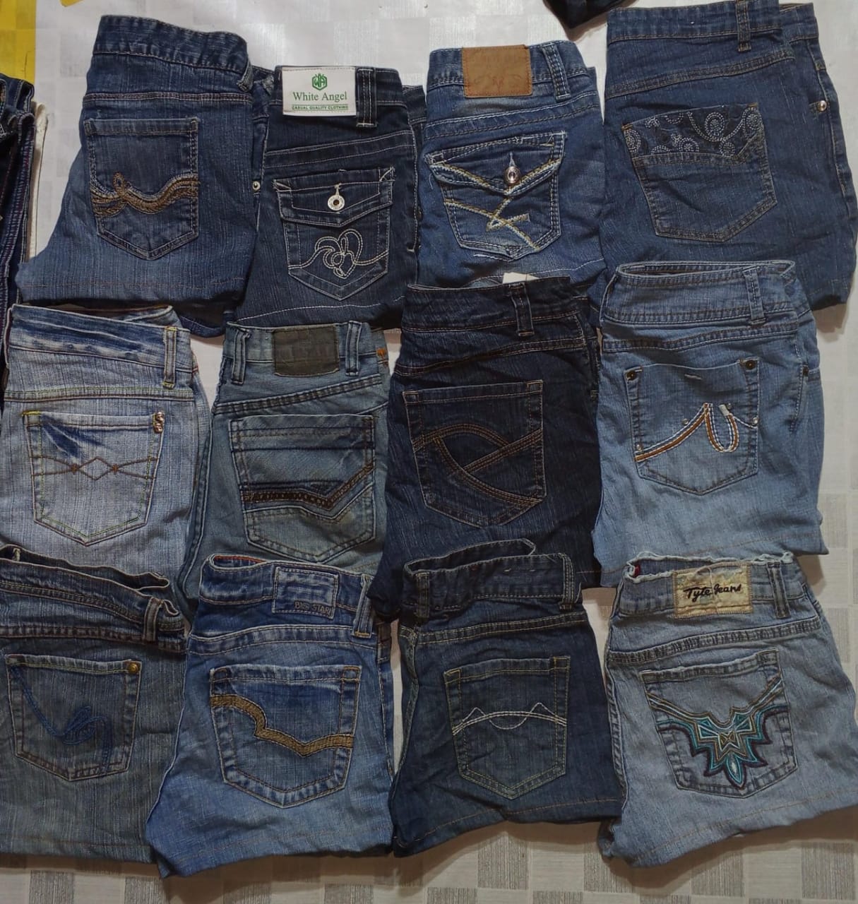 NINE WEST,MUDD AND OTHER MIX BRANDS MINI SHORTS(M D 1130)