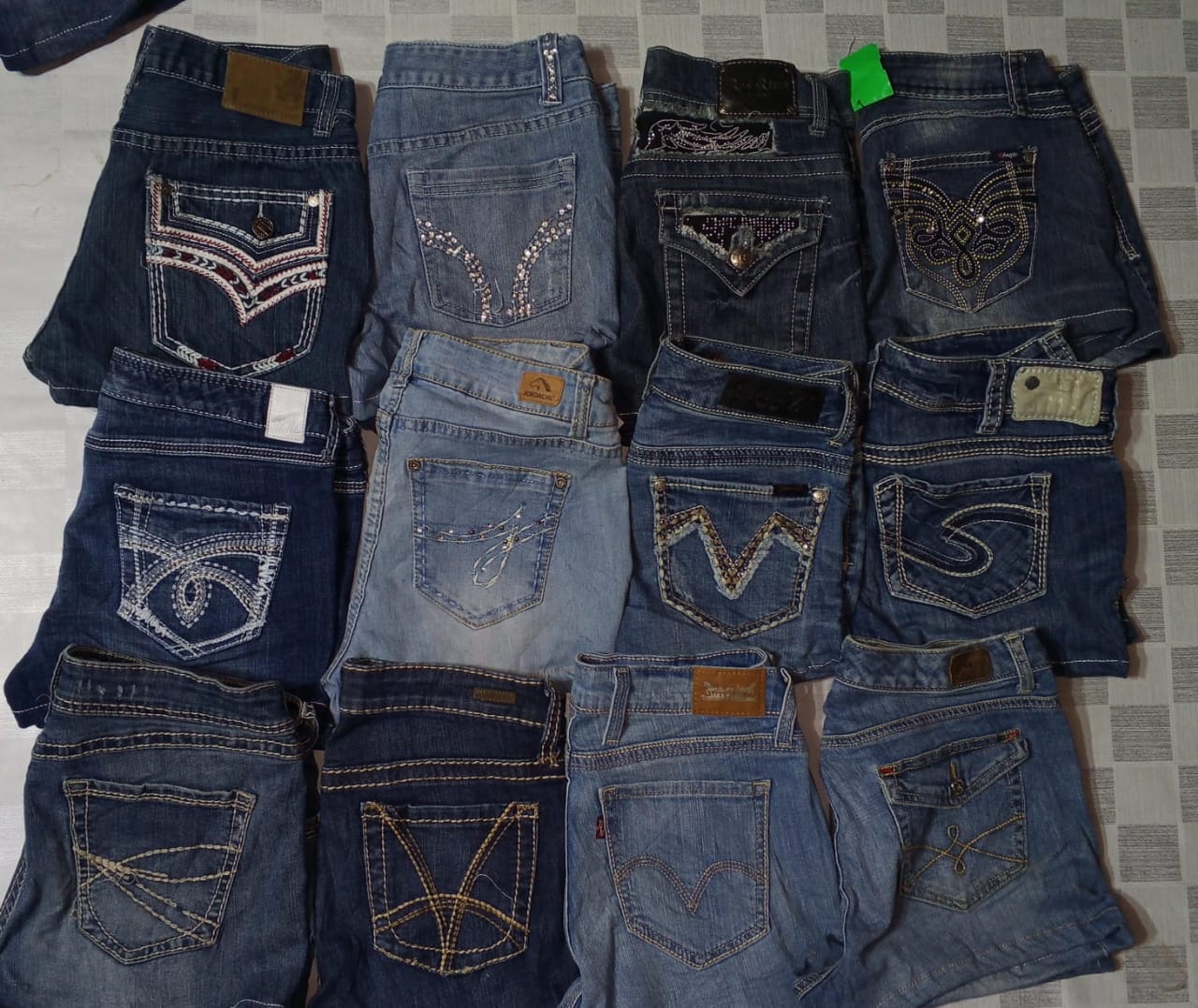 SILVER,  TOMMY HILFIGER, AND OTHER MIX BRANDS MINI SHORTS (MD 1135)