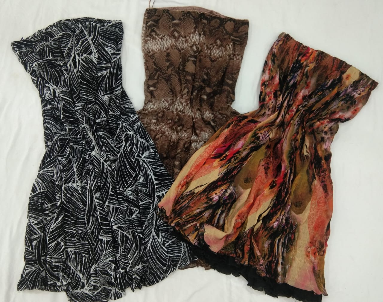 IQ0332 Y2K Italian Maxi Midi Skirts -
10 pieces