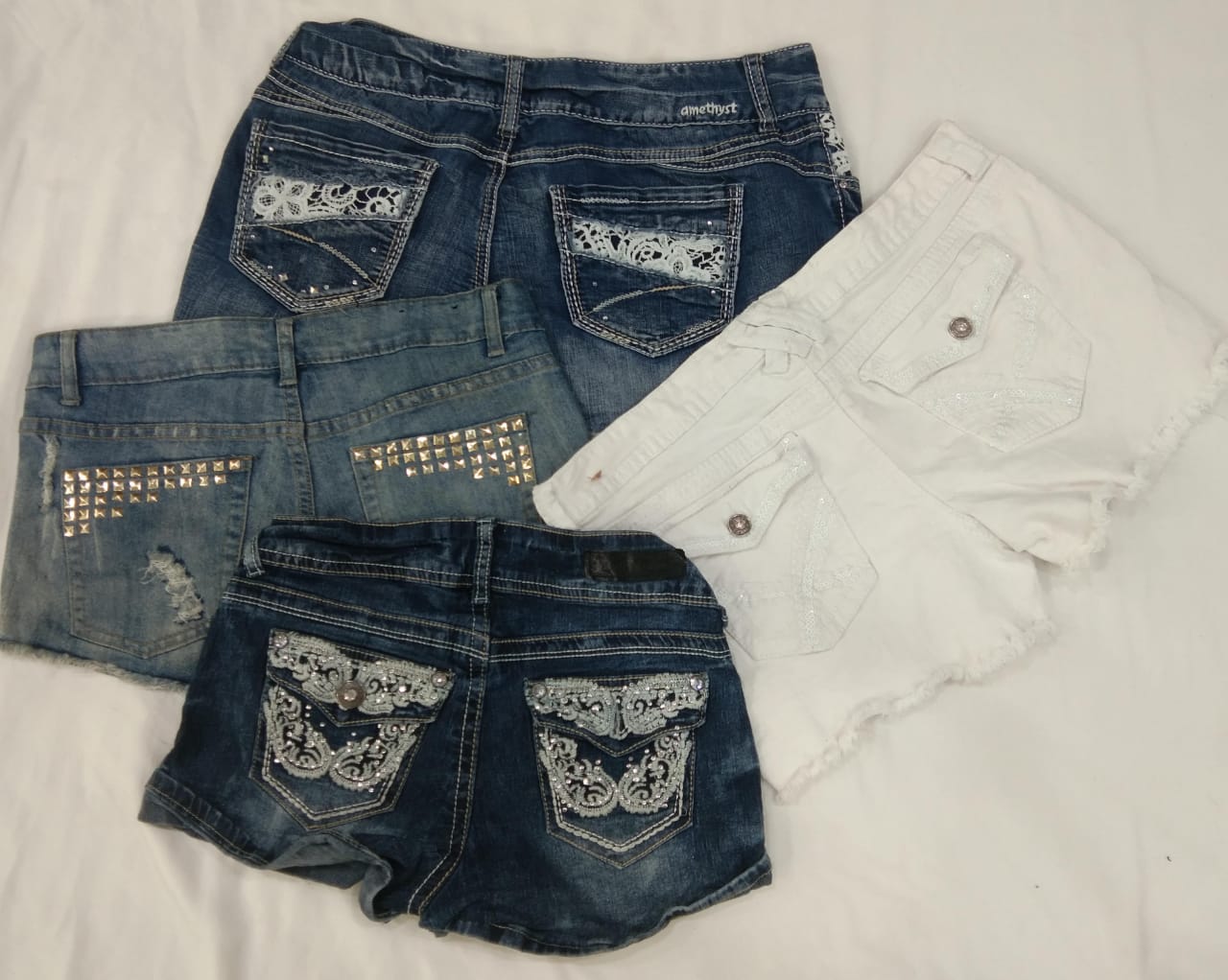 IQ0333 Y2K Verzierte Micro Mini Shorts - 10 Stück