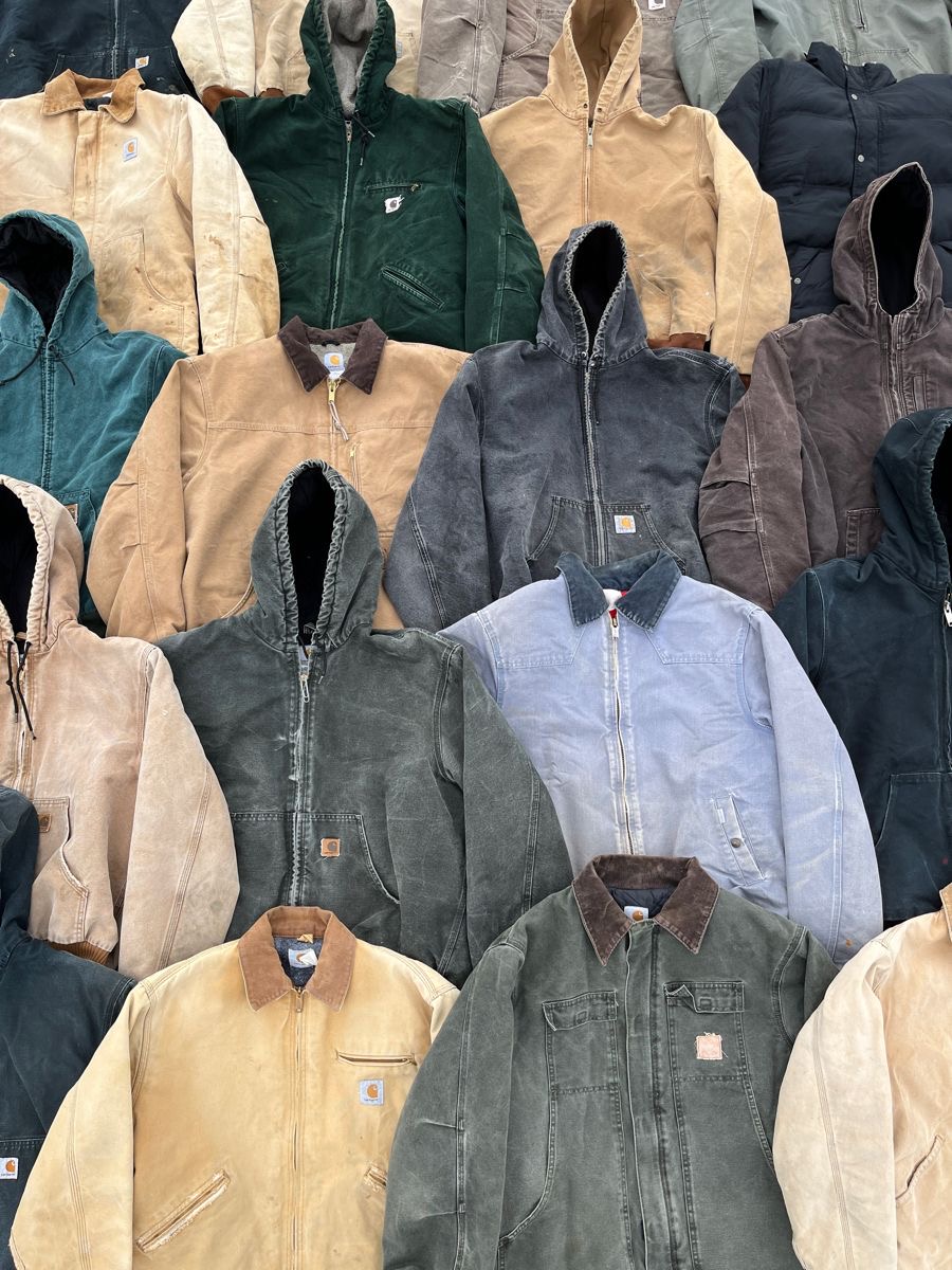 Carhartt jackets -10 pieces