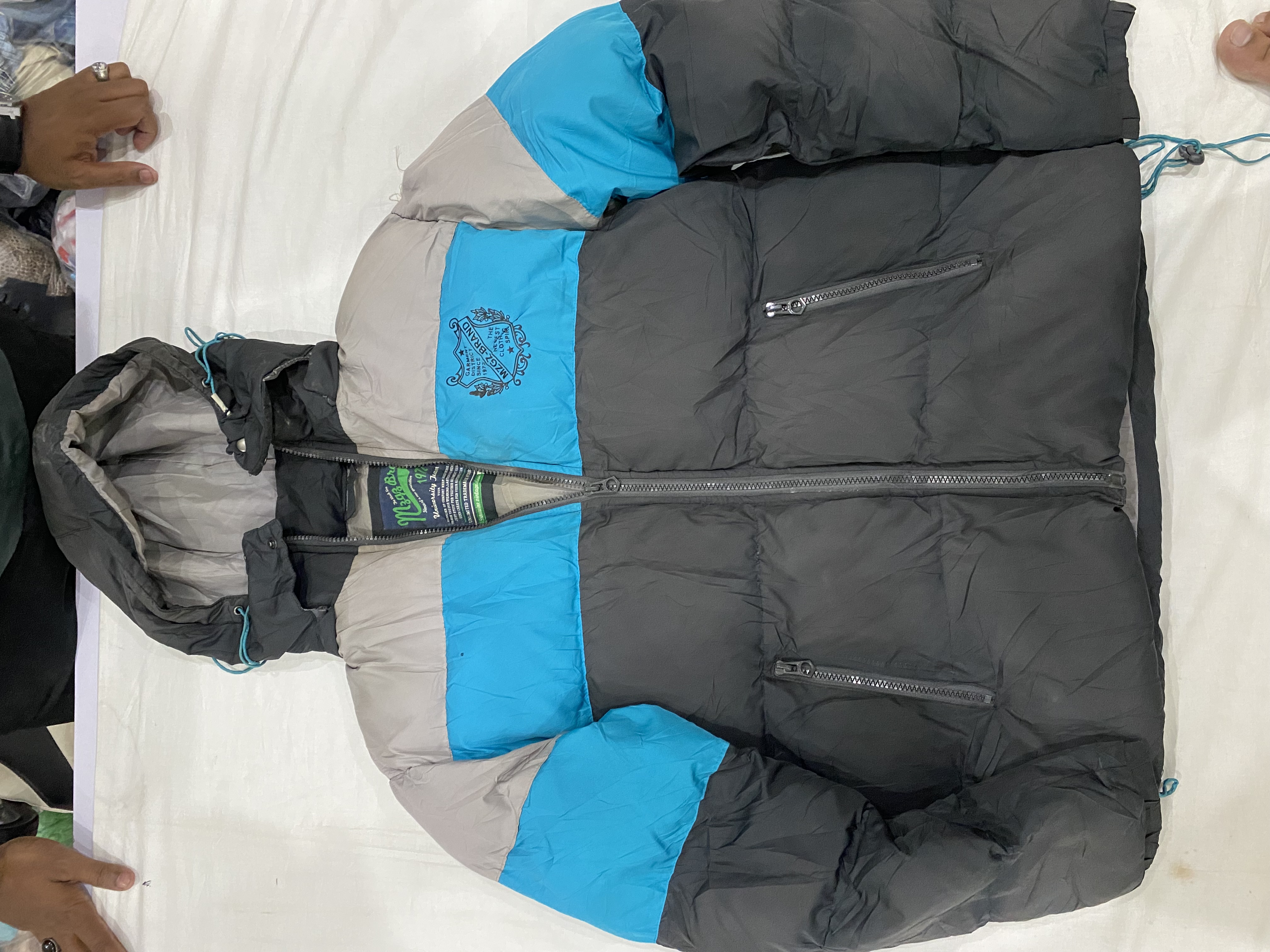 Mid-Nineties Mix Brands Pufferjacke VRJ-004