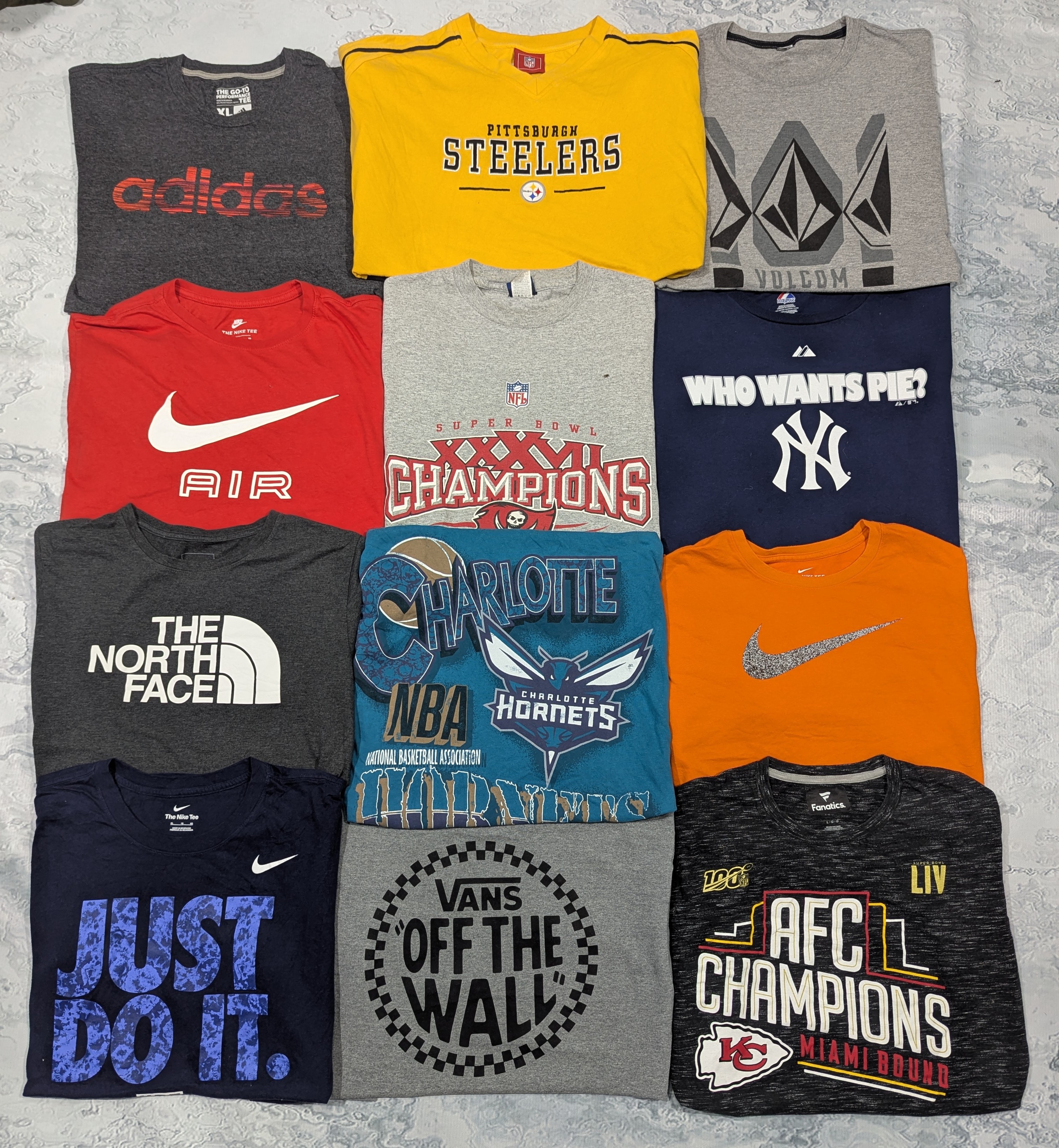 Mix branded T shirts