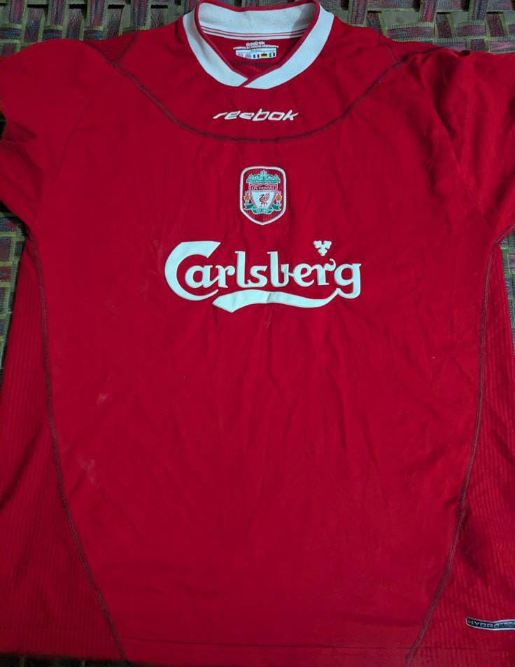 AUTHENTIC FOOTBALL T-SHIRTS