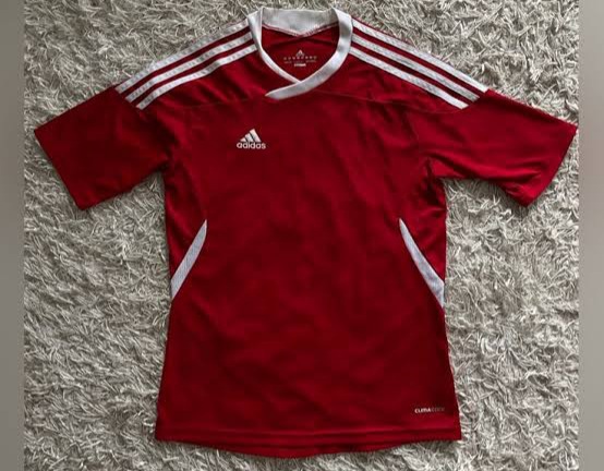 T-shirts Adidas B-005