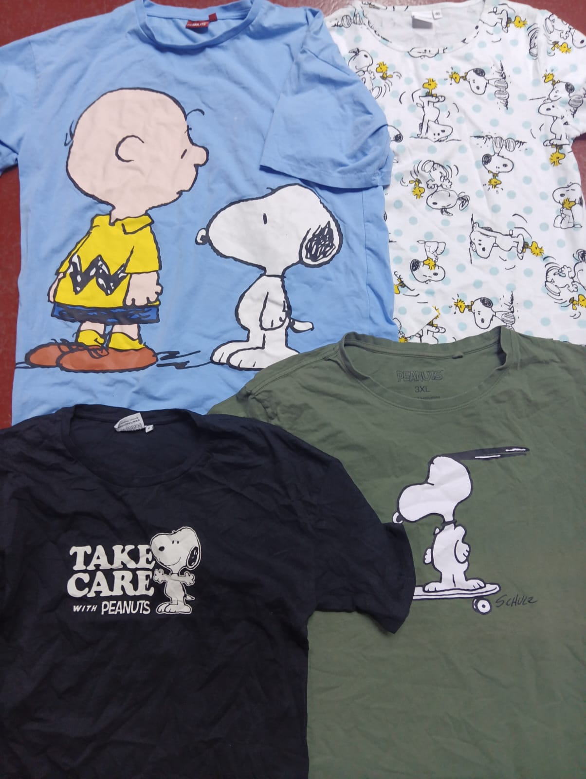 Peanut T-shirts 39 Pcs