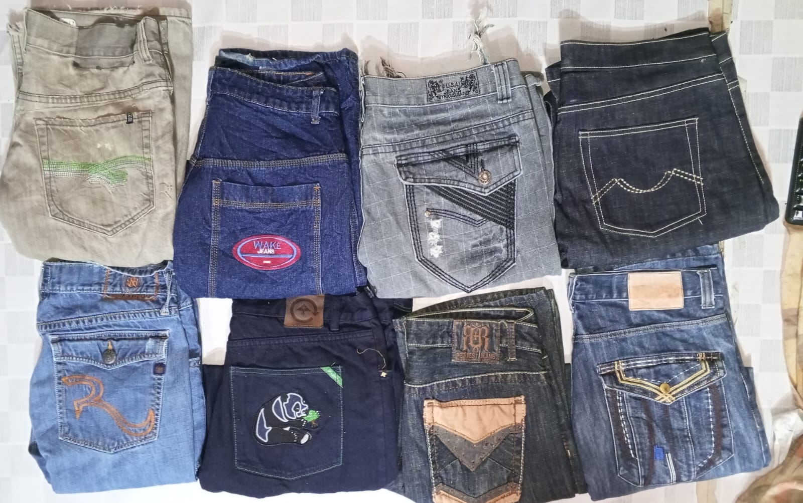 ROCAWEAR ET AUTRES JEANS DE MARQUES MIXTES (ID 379)