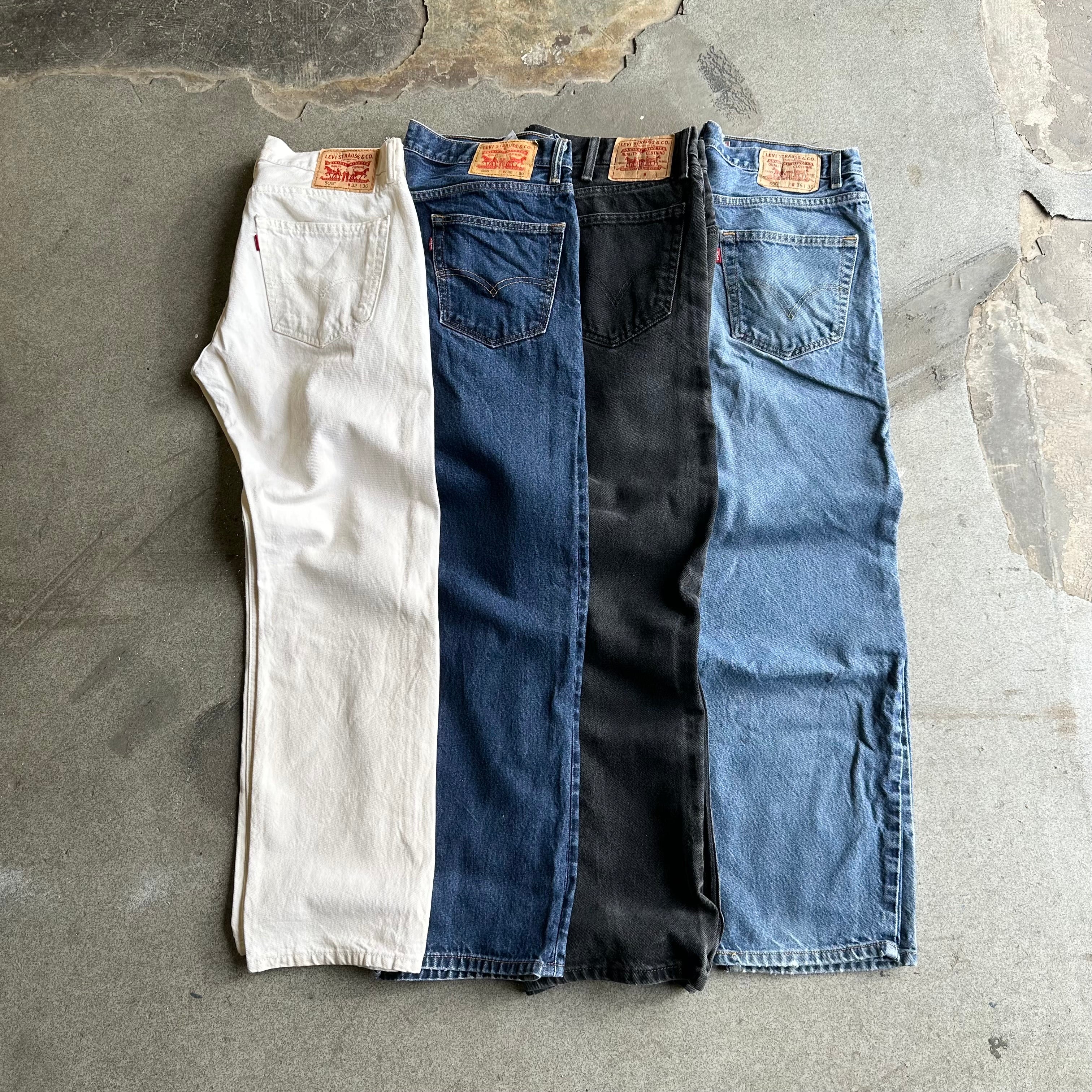 LEVIS BAGGY JEANS