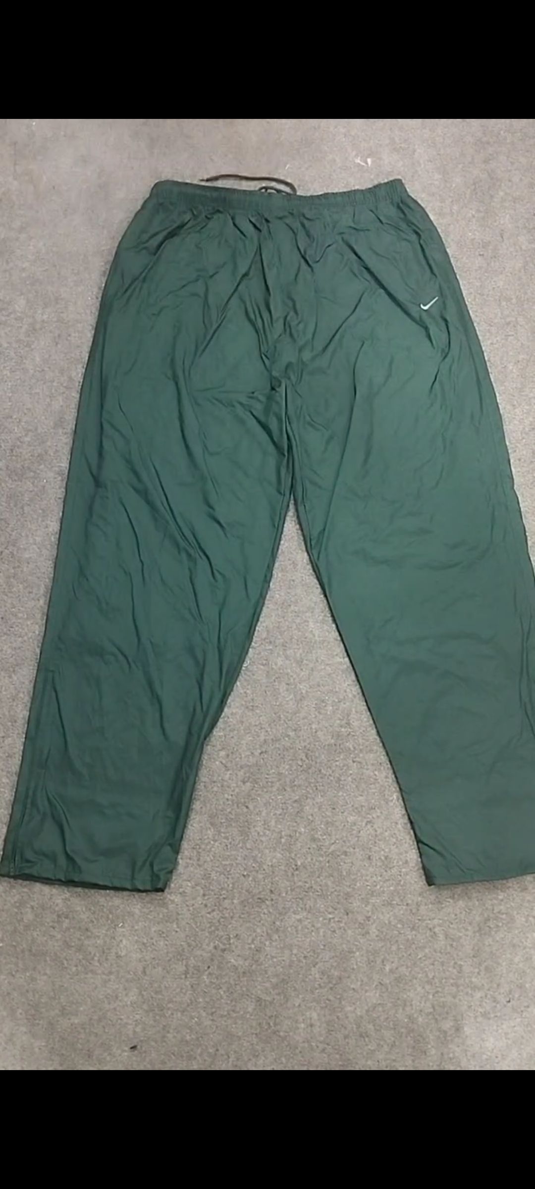 本物のヴィンテージ Nike トラックパンツ
