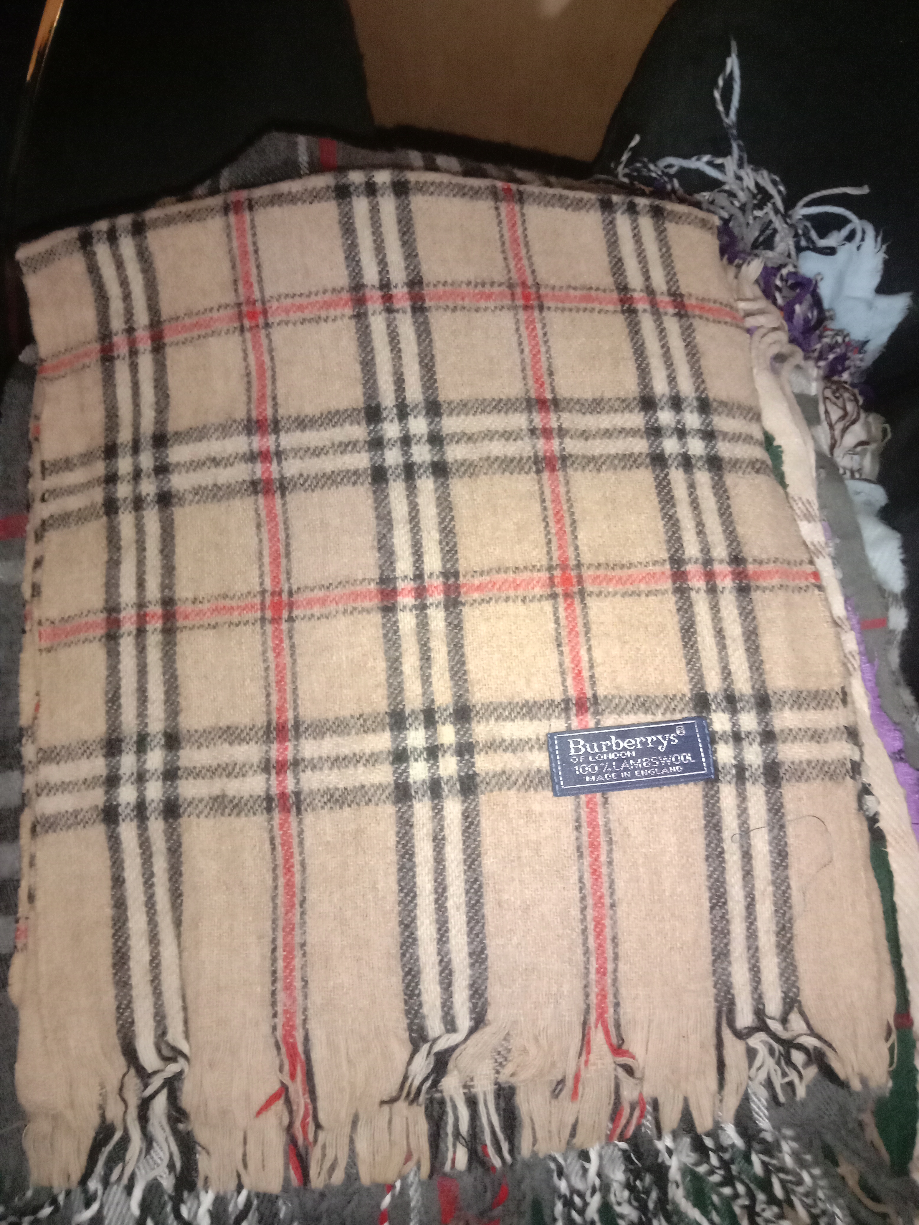 Burberry scarve