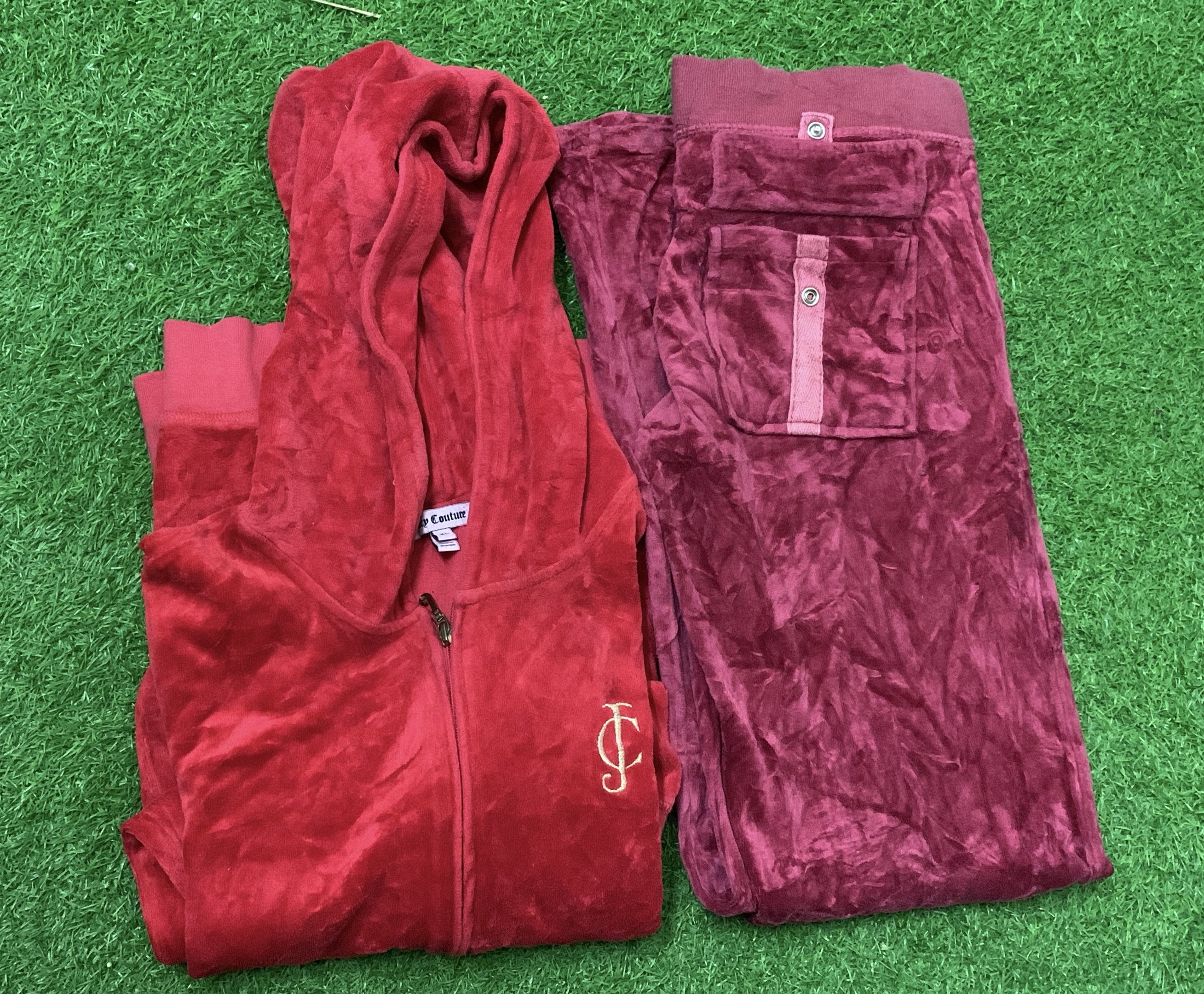 Ensemble de vestes et pantalons Juicy Couture 18