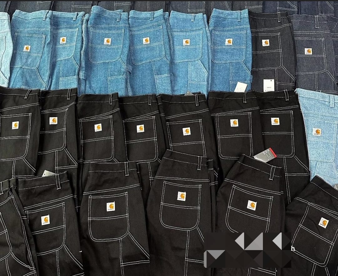 Jorts in stile rielaborato Carhartt