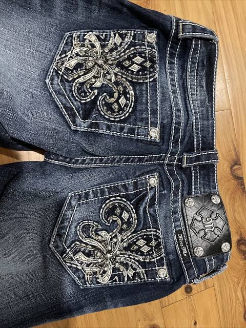 Miss me rock revival true religion jeans.